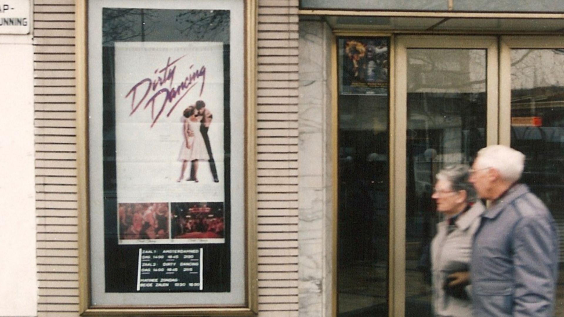 File:Carolus Nijmegen 1991 voorgevel voor verbouwing.jpg