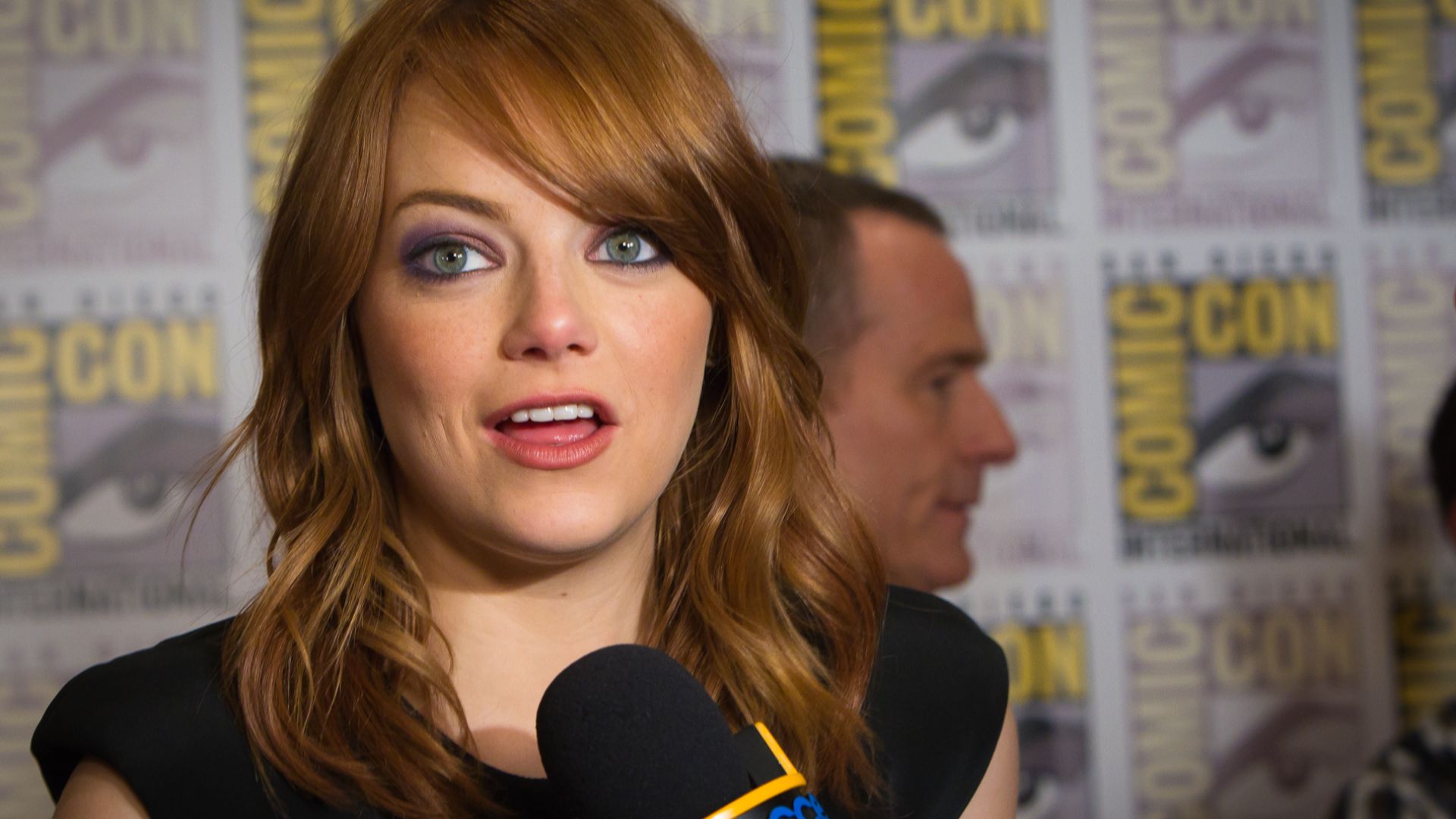 File:Emma Stone Comic-Con 2011.jpg