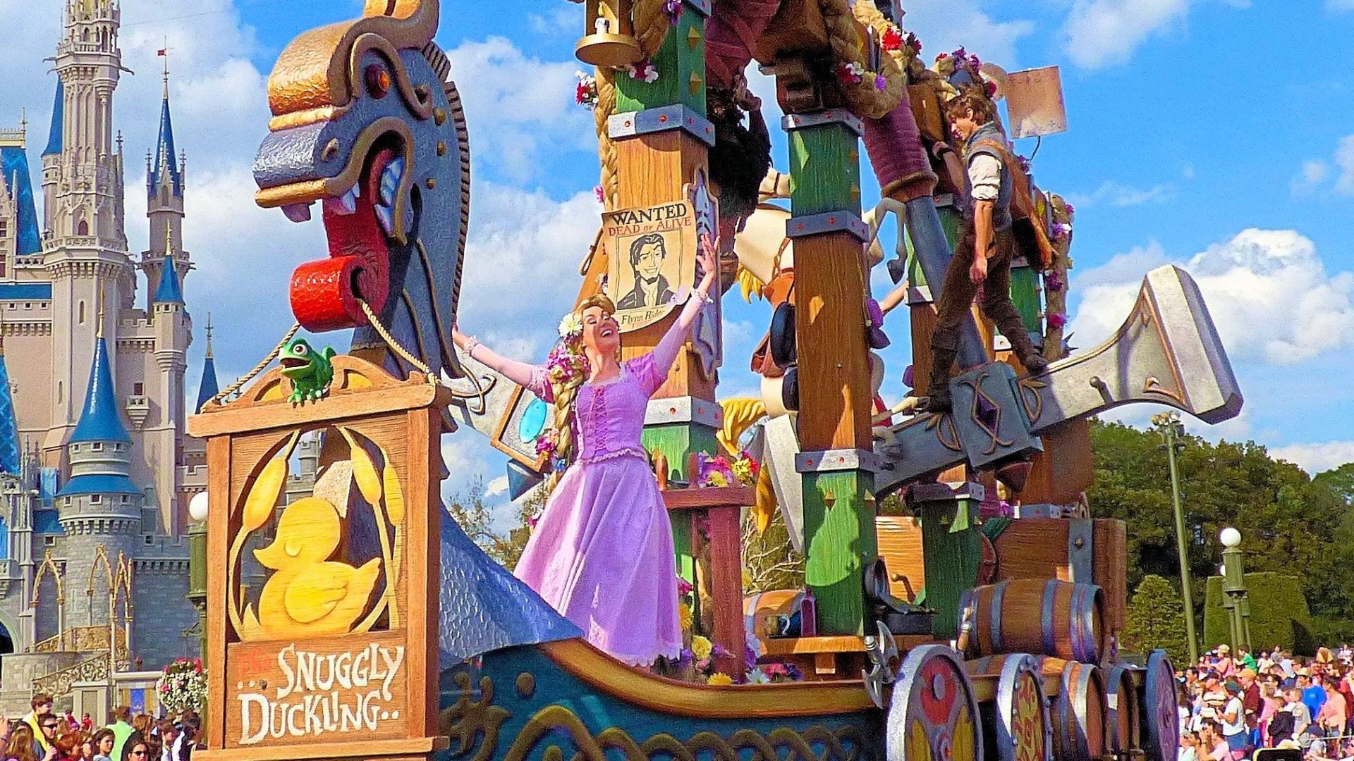 File:Festival of Fantasy Parade Tangled 3 (16444881189).jpg