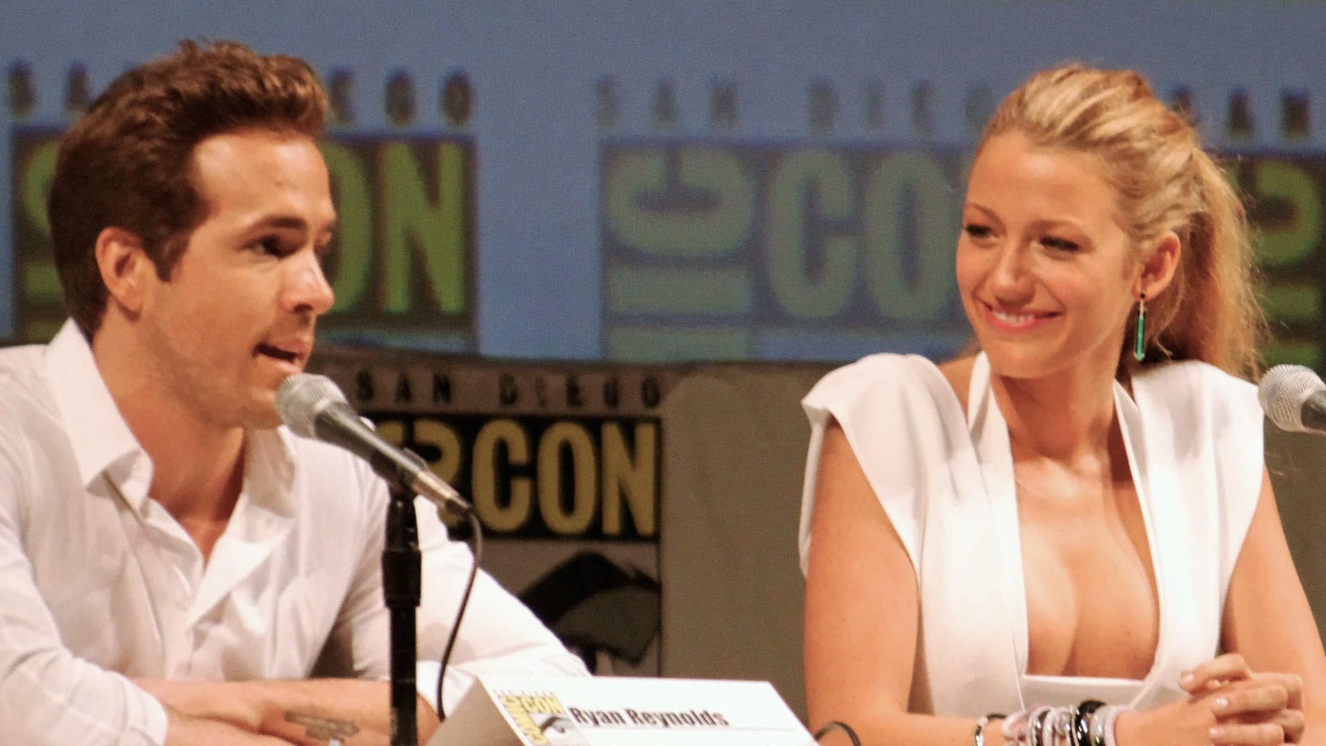 File:Green Lantern Comic-Con 01 (cropped).jpg