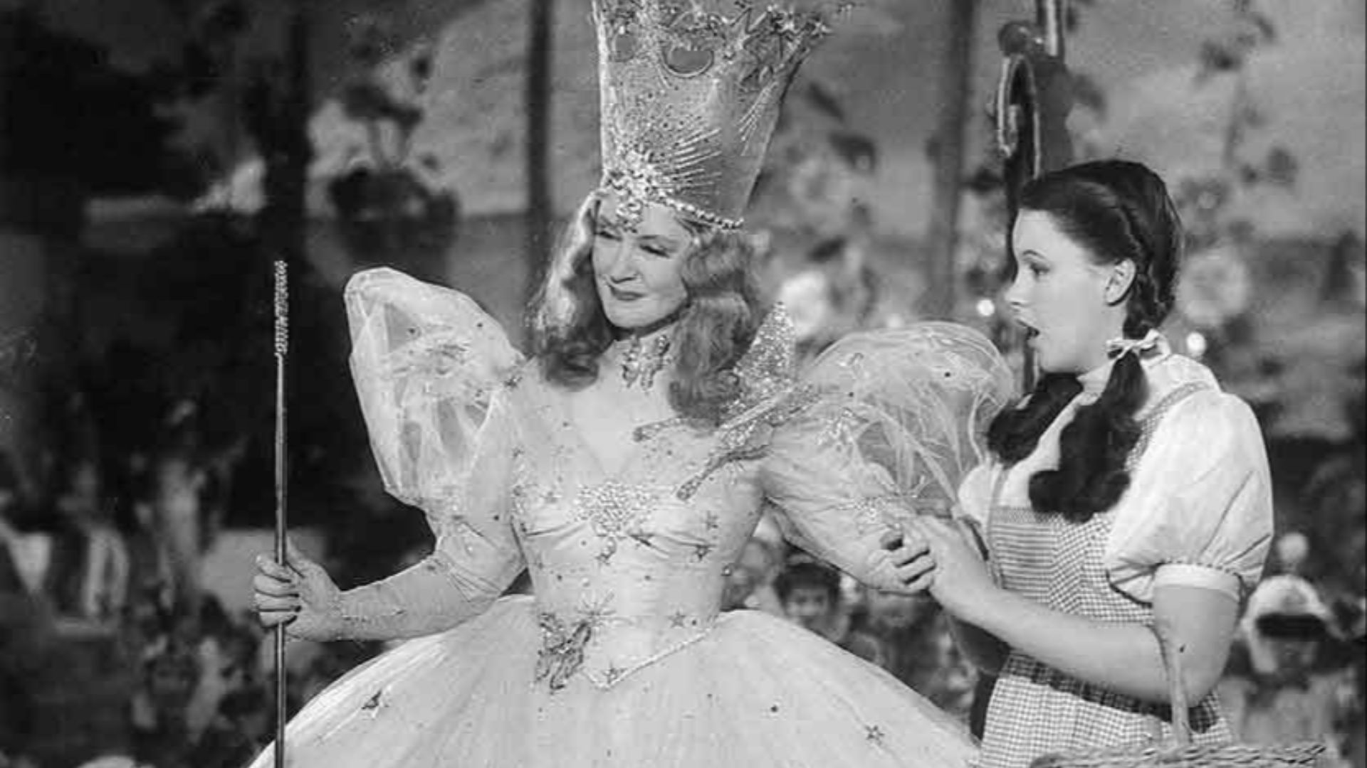 File:Billie Burke and Judy Garland The Wizard of Oz (1939)-1.jpg