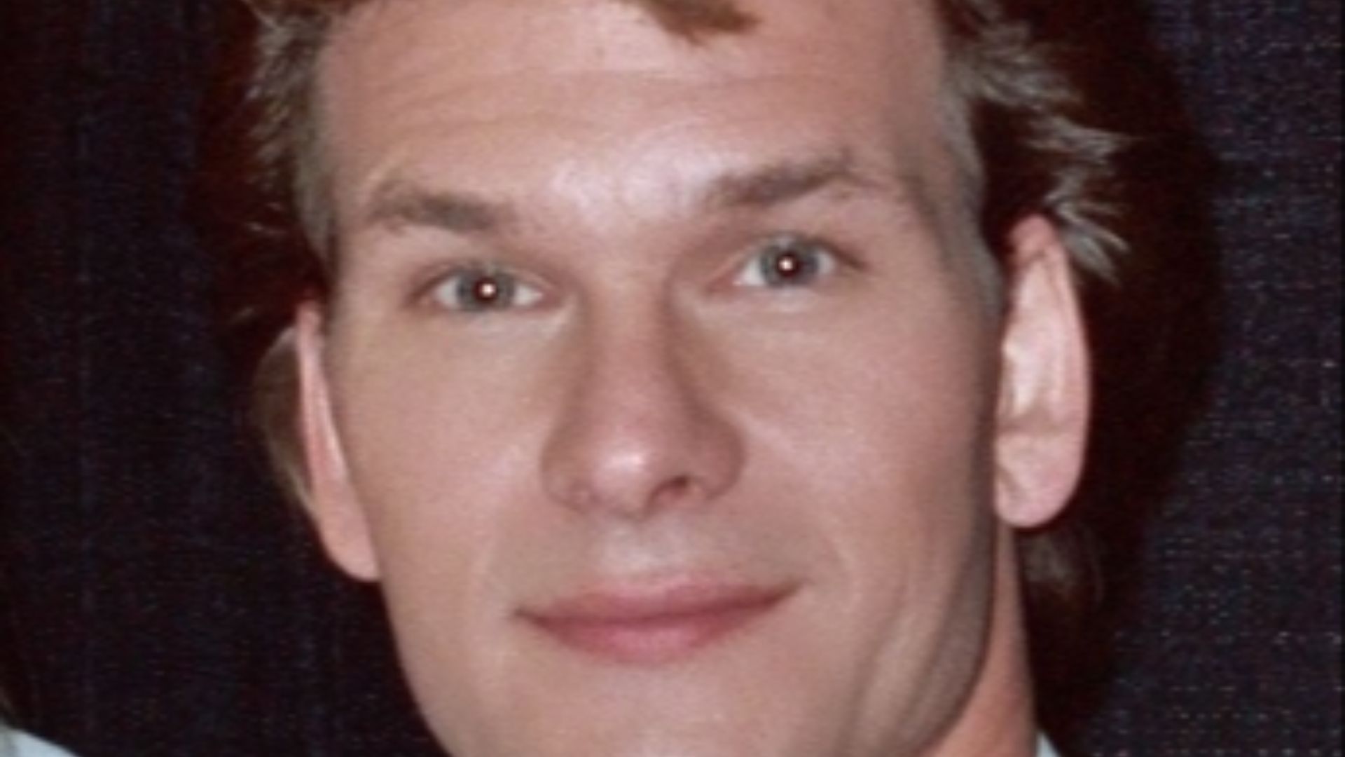 File:Patrick Swayze - 1990 Grammy Awards (cropped).jpg