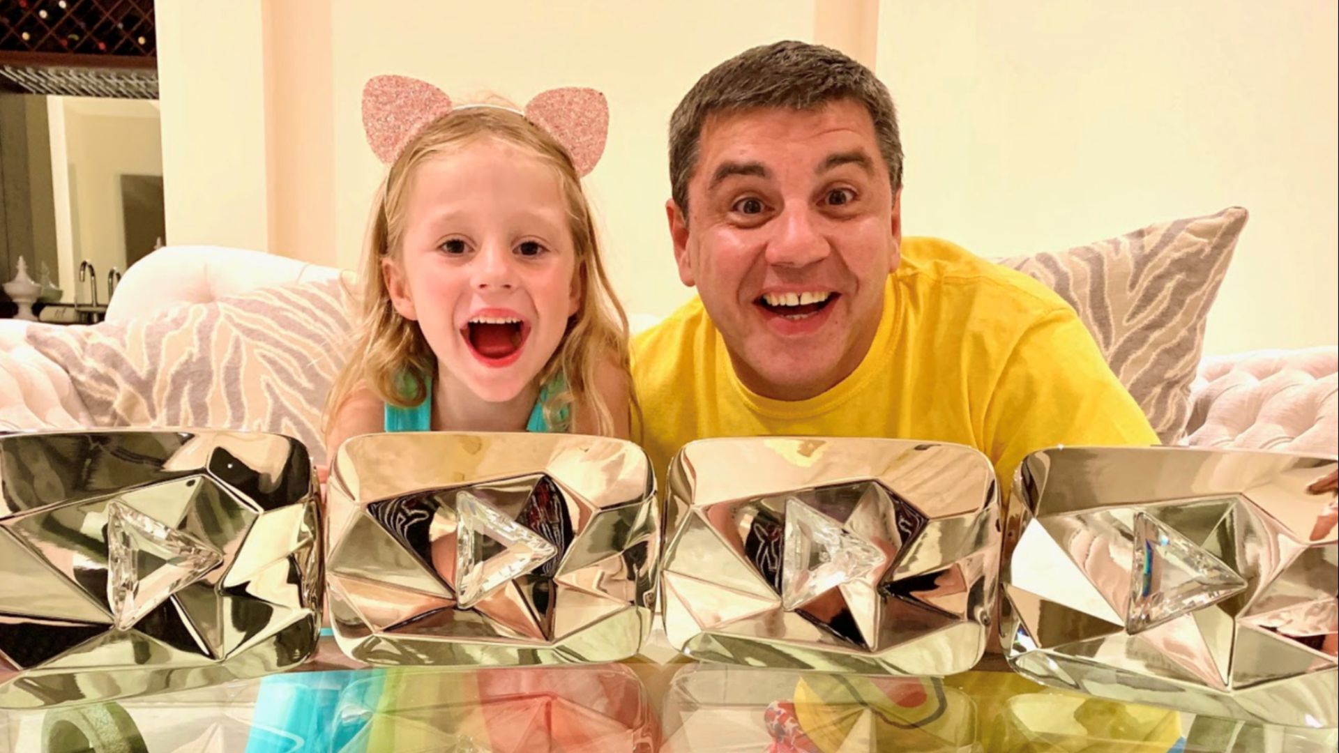 File:Like Nastya.png