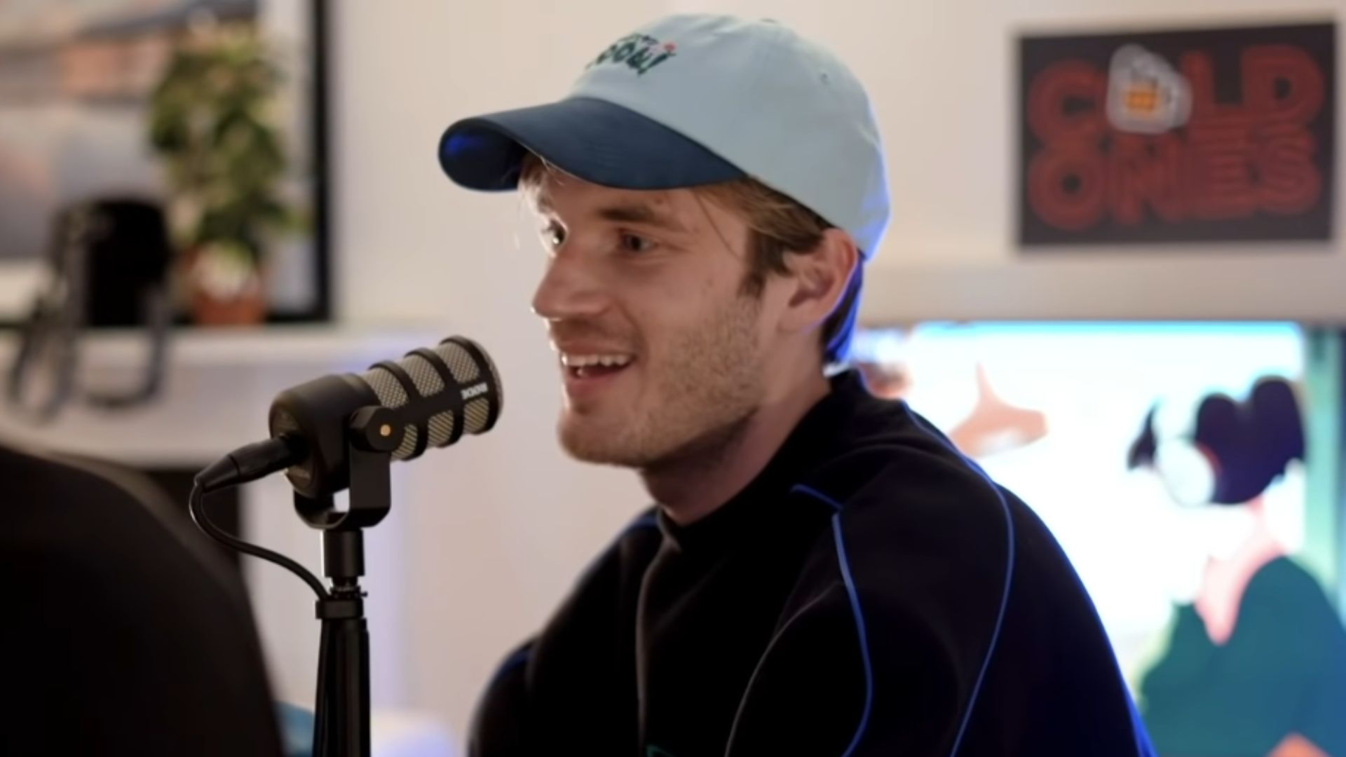 File:PewDiePie on Cold Ones - 1.png