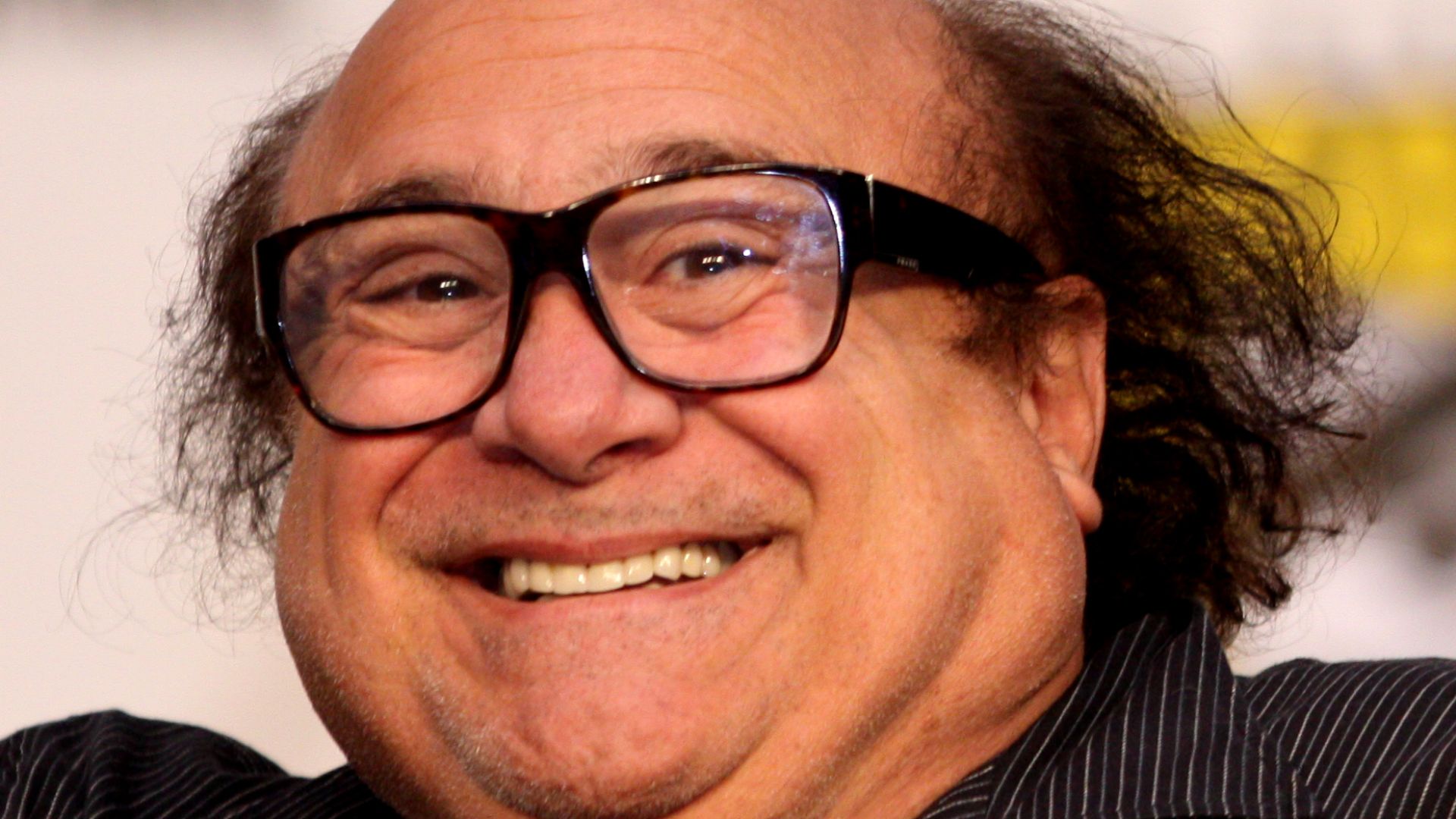 File:Danny DeVito by Gage Skidmore.jpg