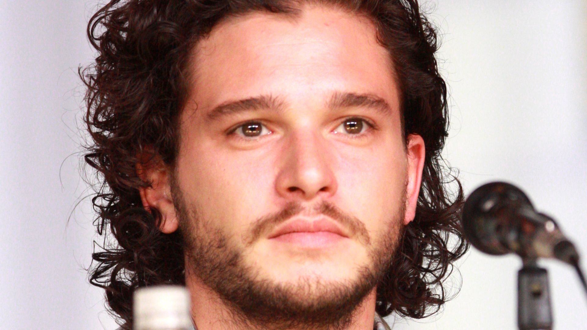 File:Kit Harington (9345018523) (cropped).jpg