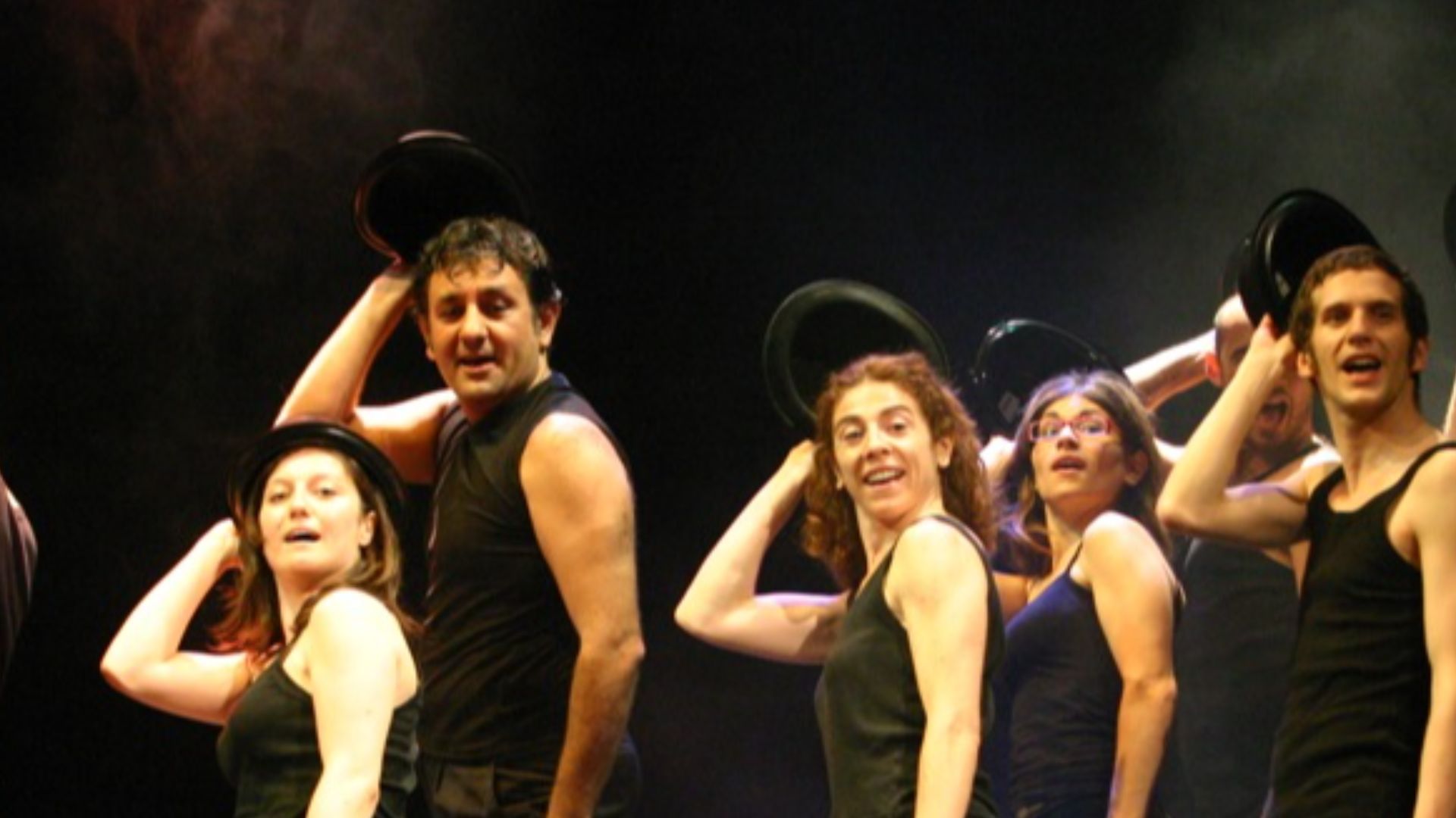 File:Modern chorus line.jpg