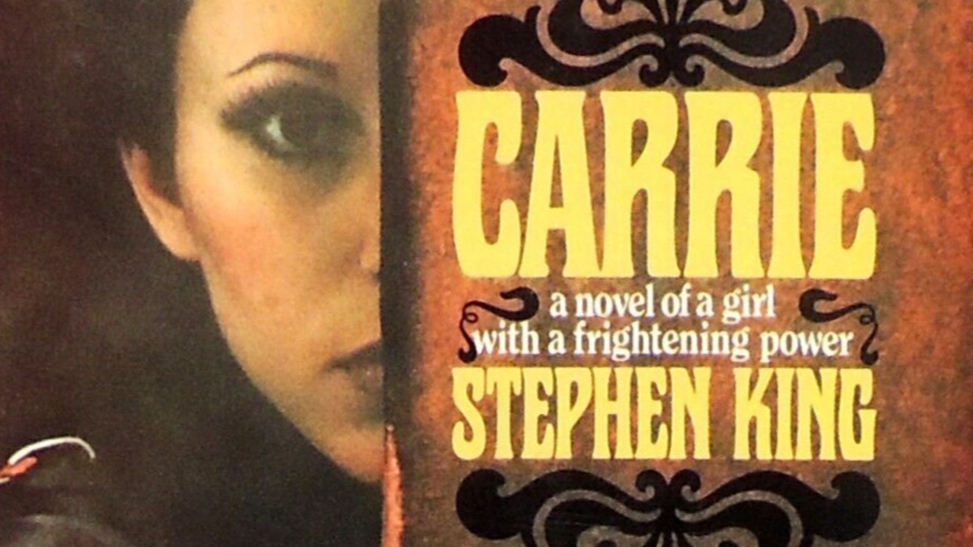 File:Carrie (1974) front cover, Book Club edition.jpg