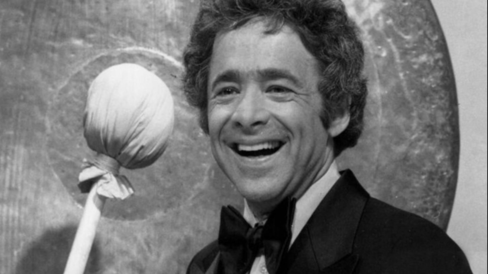 File:The Gong Show Chuck Barris 1976.jpg