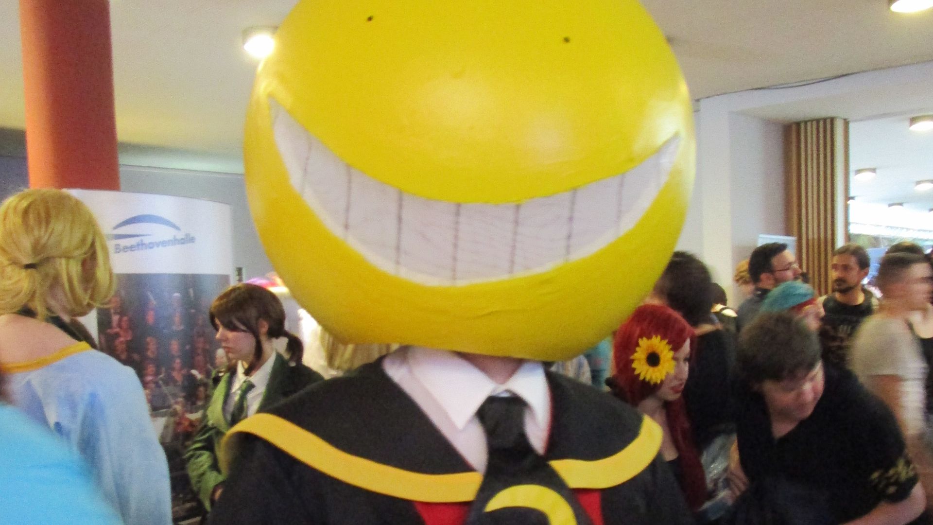File:Assassination Classroom Koro-sensei Cosplay AnimagiC 2016.jpg