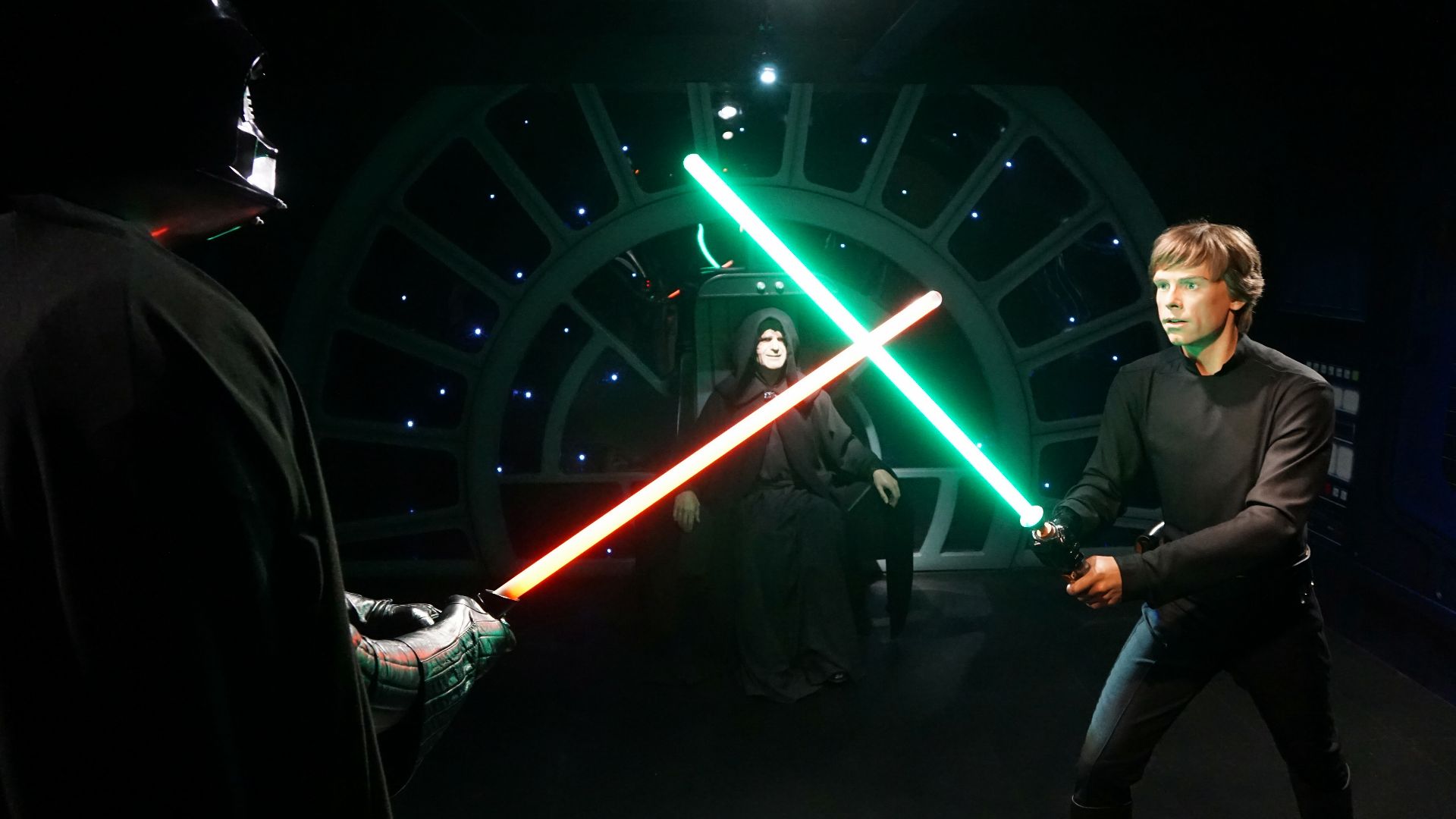 File:Star Wars characters at Madame Tussaud.jpg
