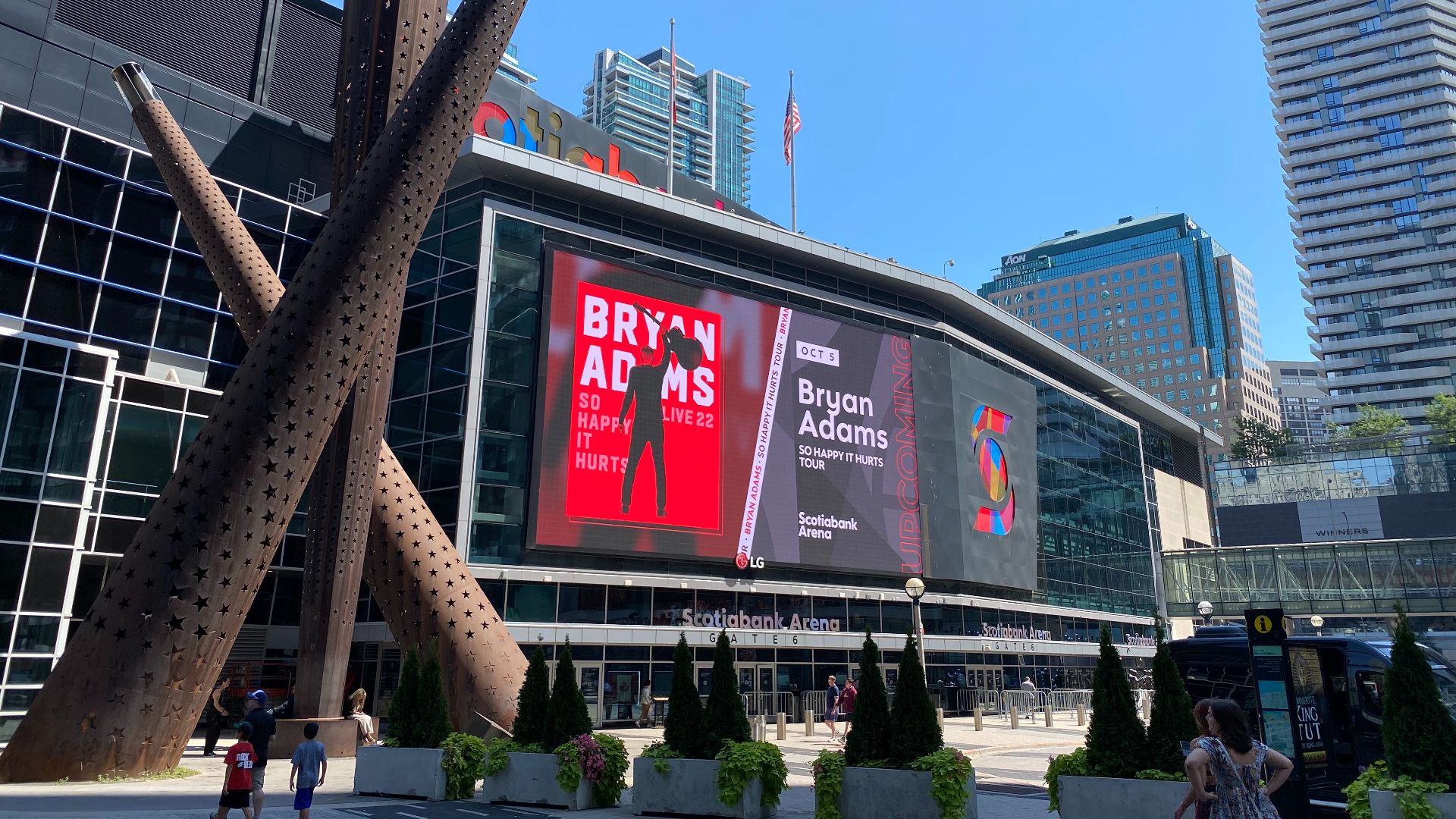 File:Scotiabank Arena summer 2022.jpg