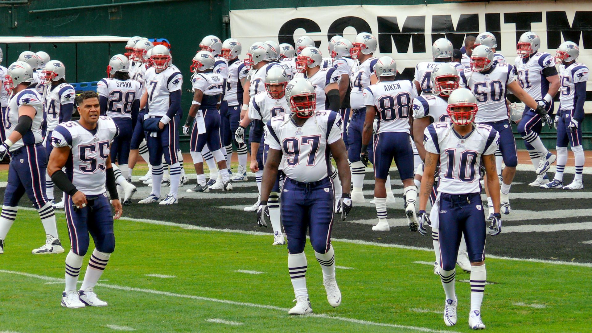 File:2008 NE Patriots players.jpg