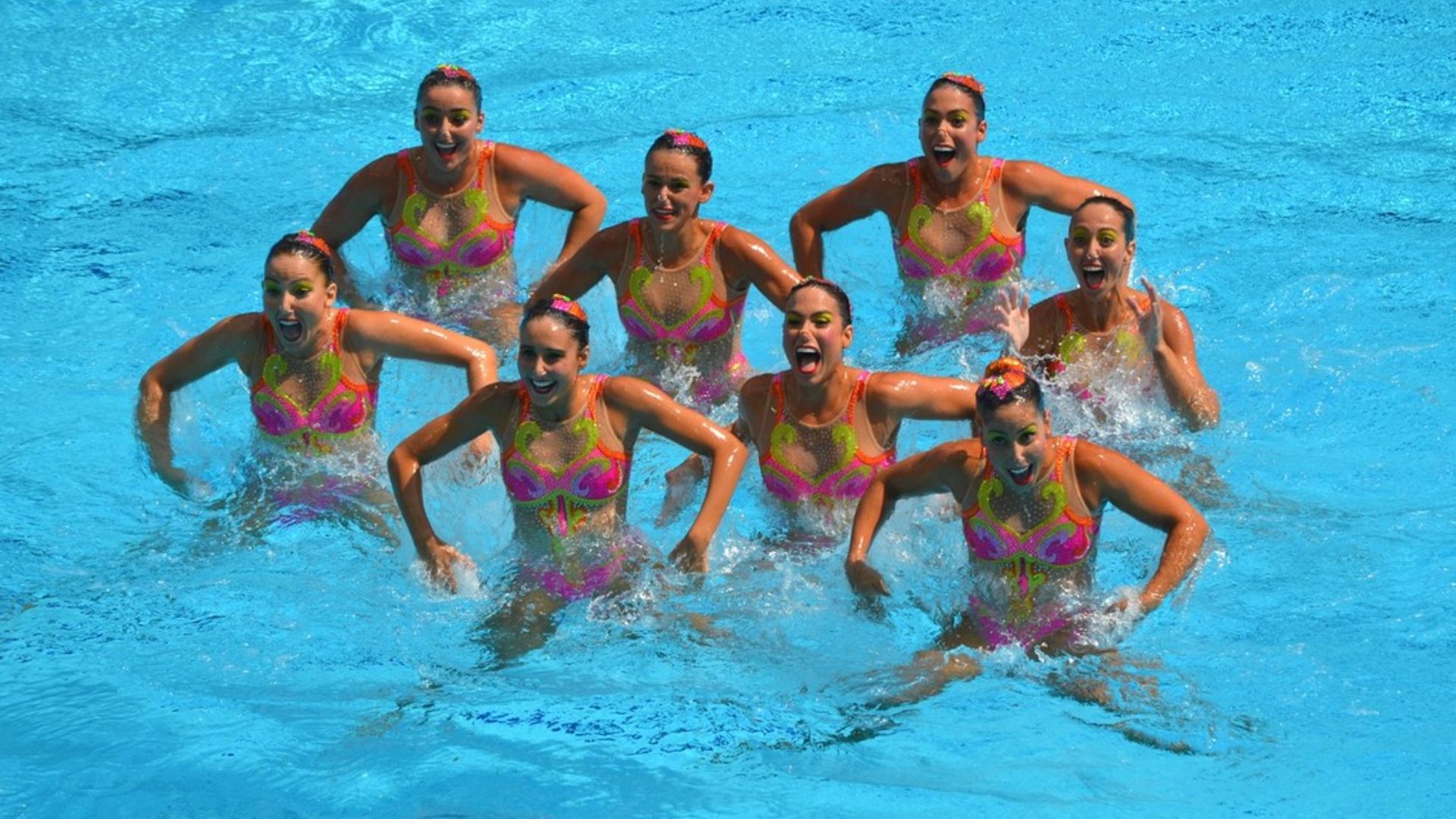 File:Synchronized swimming at the 2016 Summer Olympics -Presentation of the Brazilian team 04.jpg