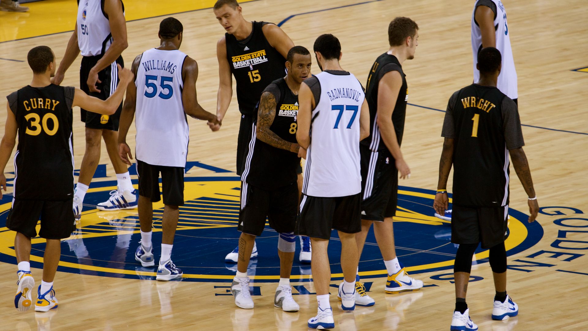 File:Golden State Warriors scrimmage.jpg