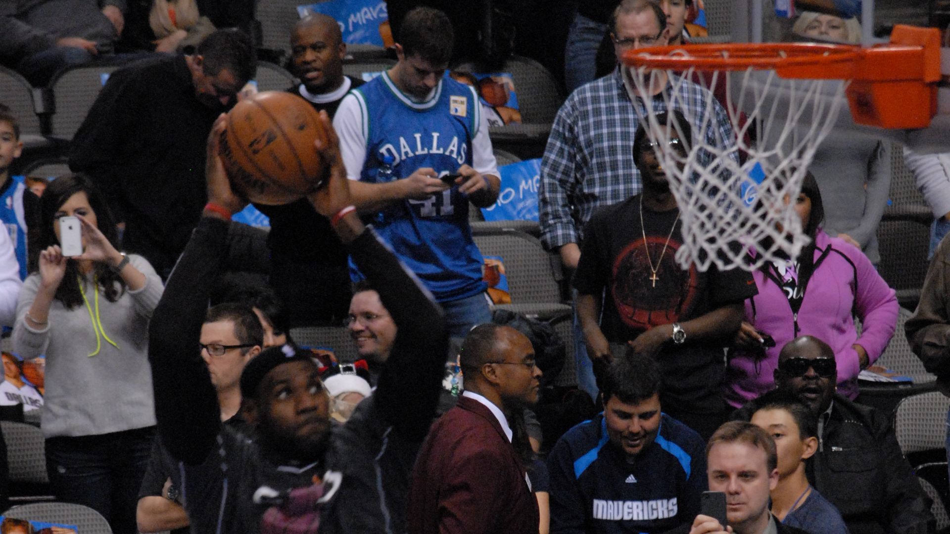 File:Lebron James (8292579815).jpg