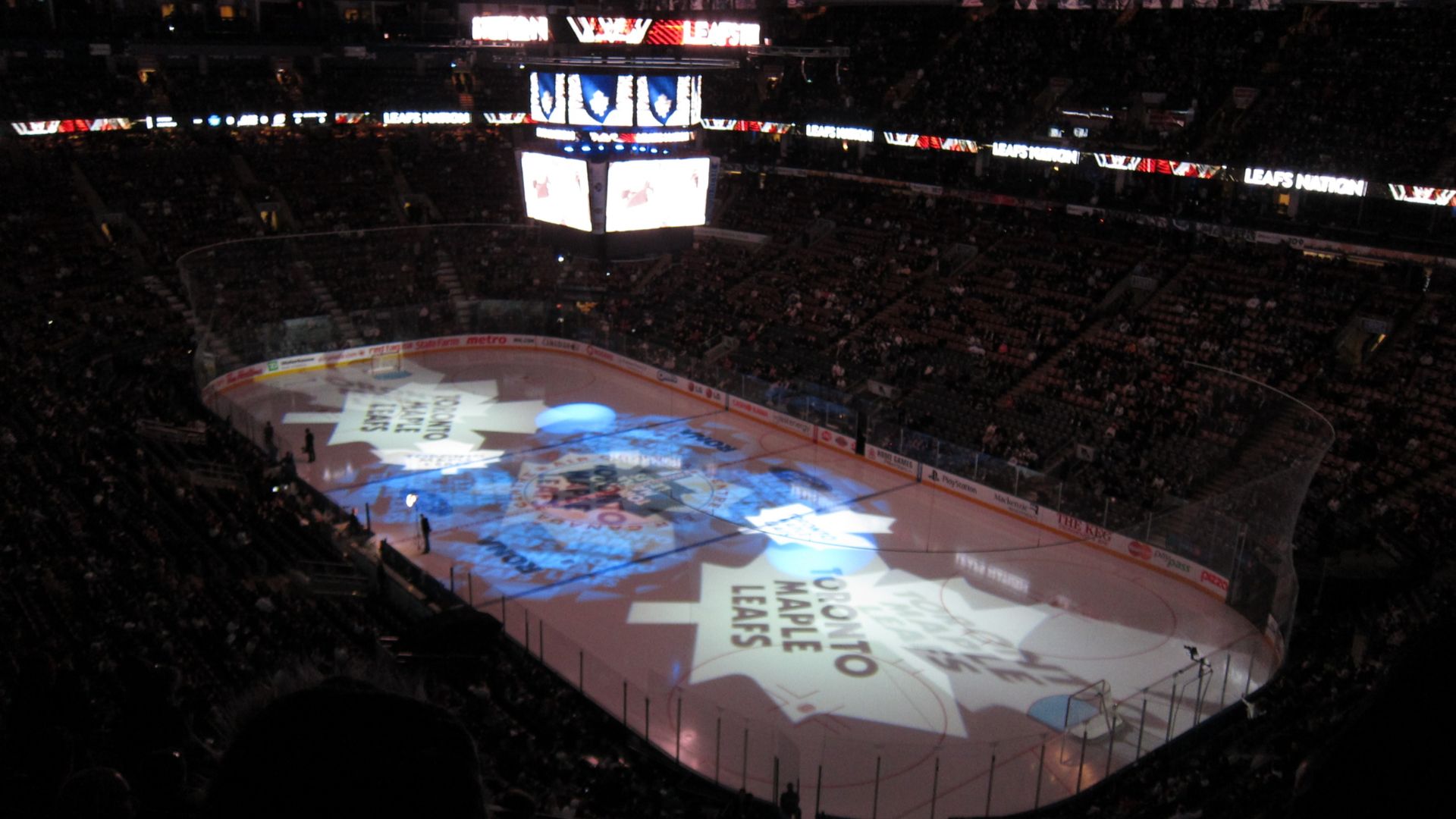 File:Toronto Maple Leafs (5435581334).jpg