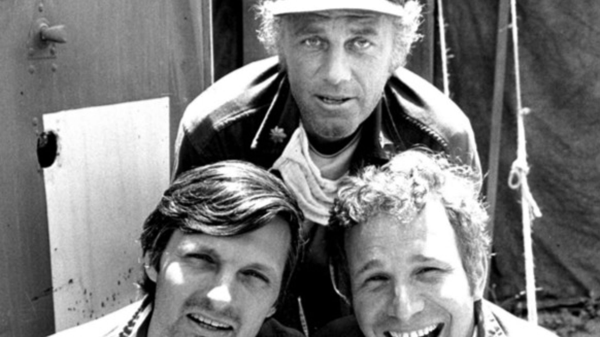 File:MASH TV Cast 1972.jpg