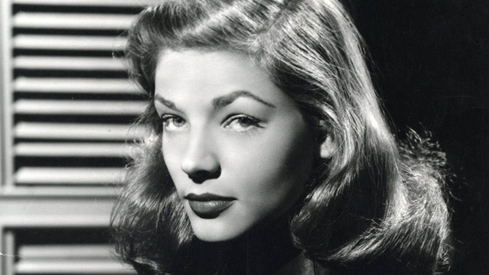File:Lauren Bacall 1945 press photo.jpg