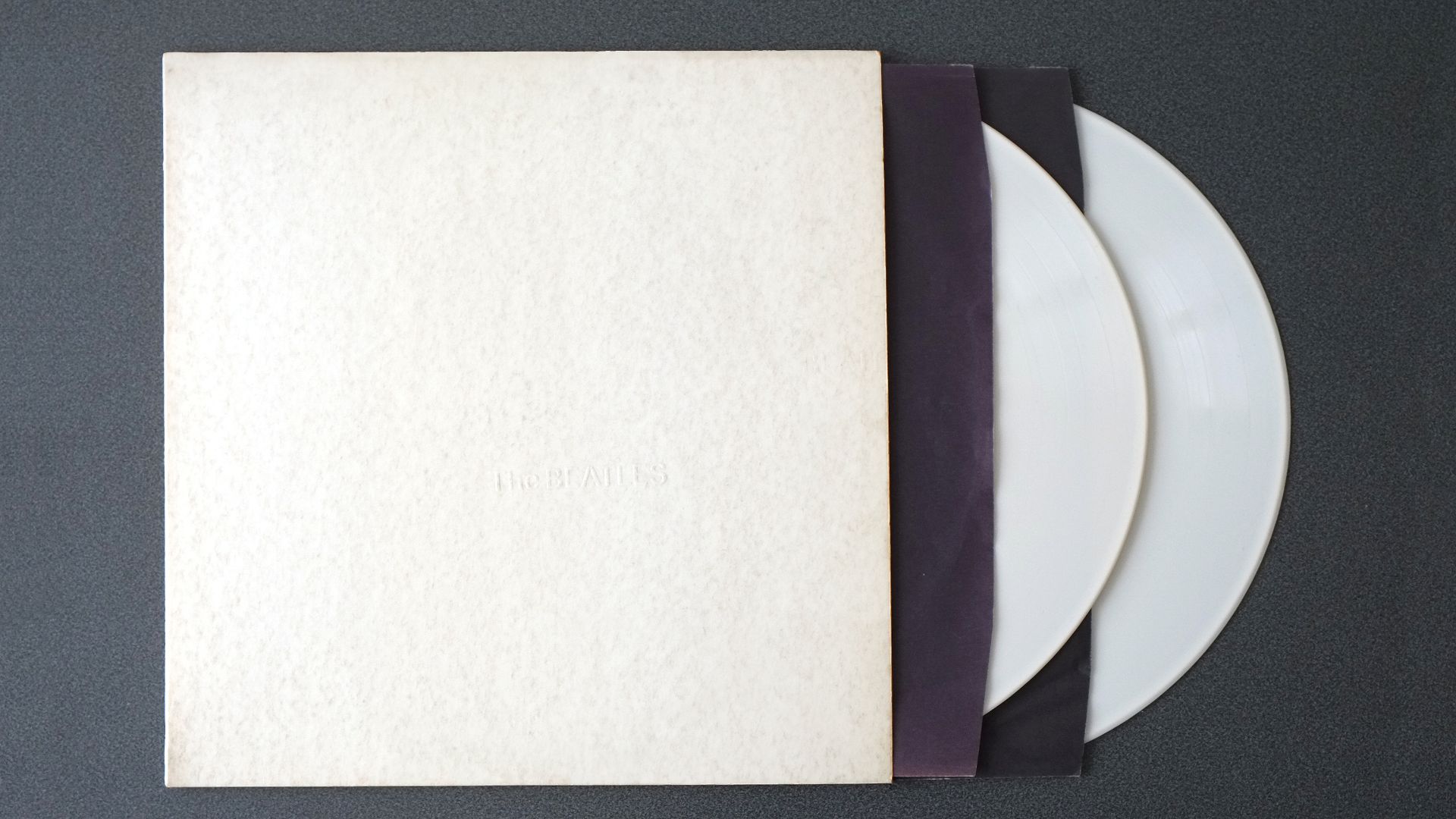 File:056 - Album blanc The Beatles.jpg