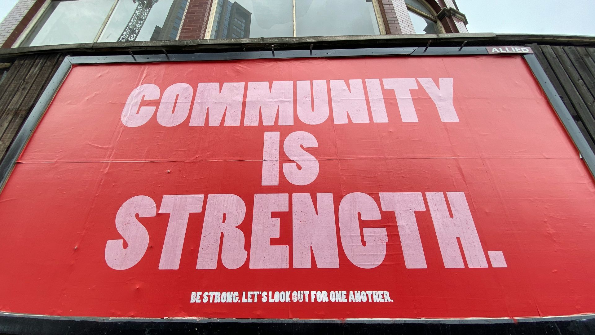 red and white coca cola signage