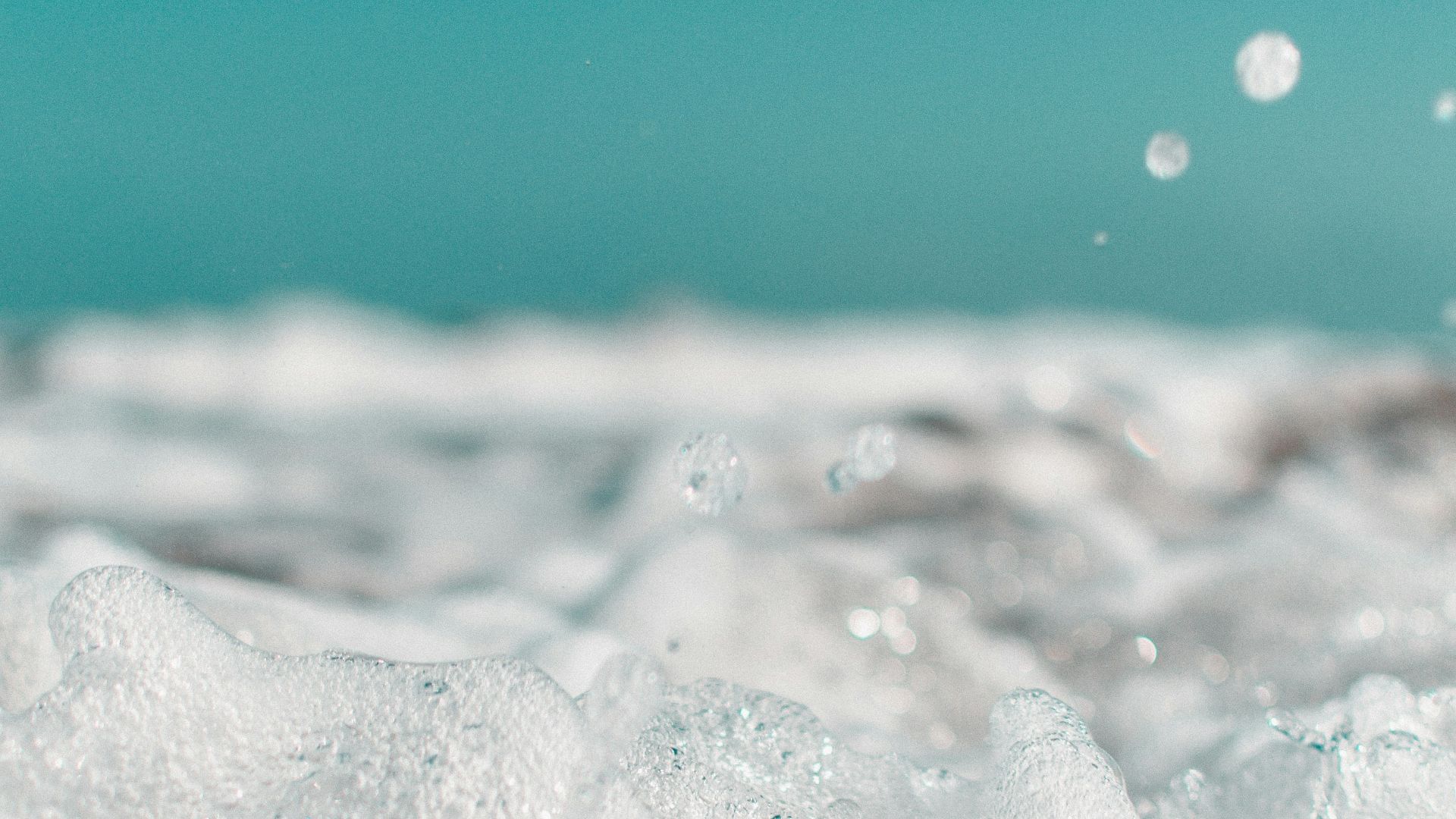 close-up photo of sea water