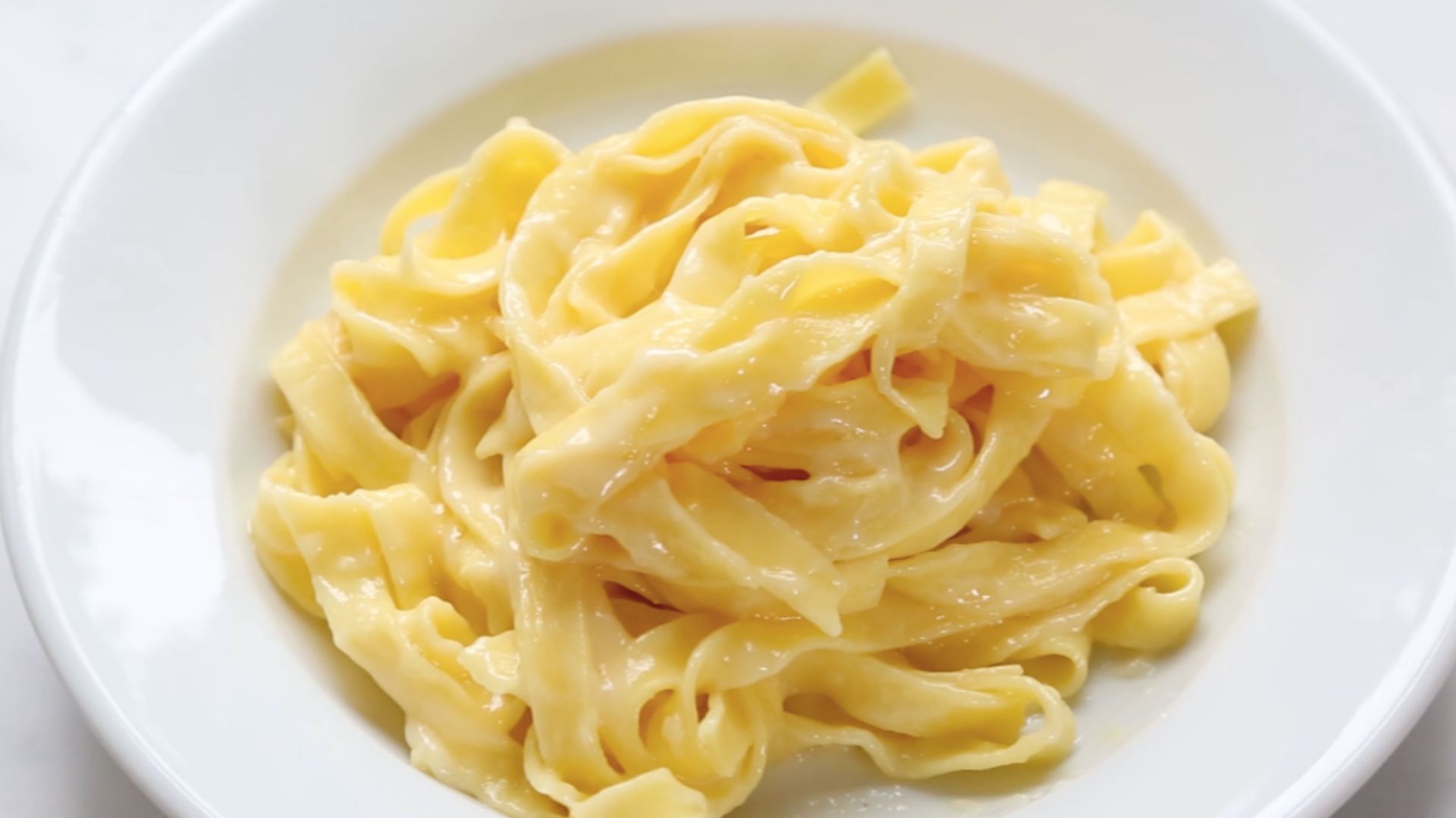 File:The Only Original Alfredo Sauce with Butter and Parmesano-Reggiano Cheese.png