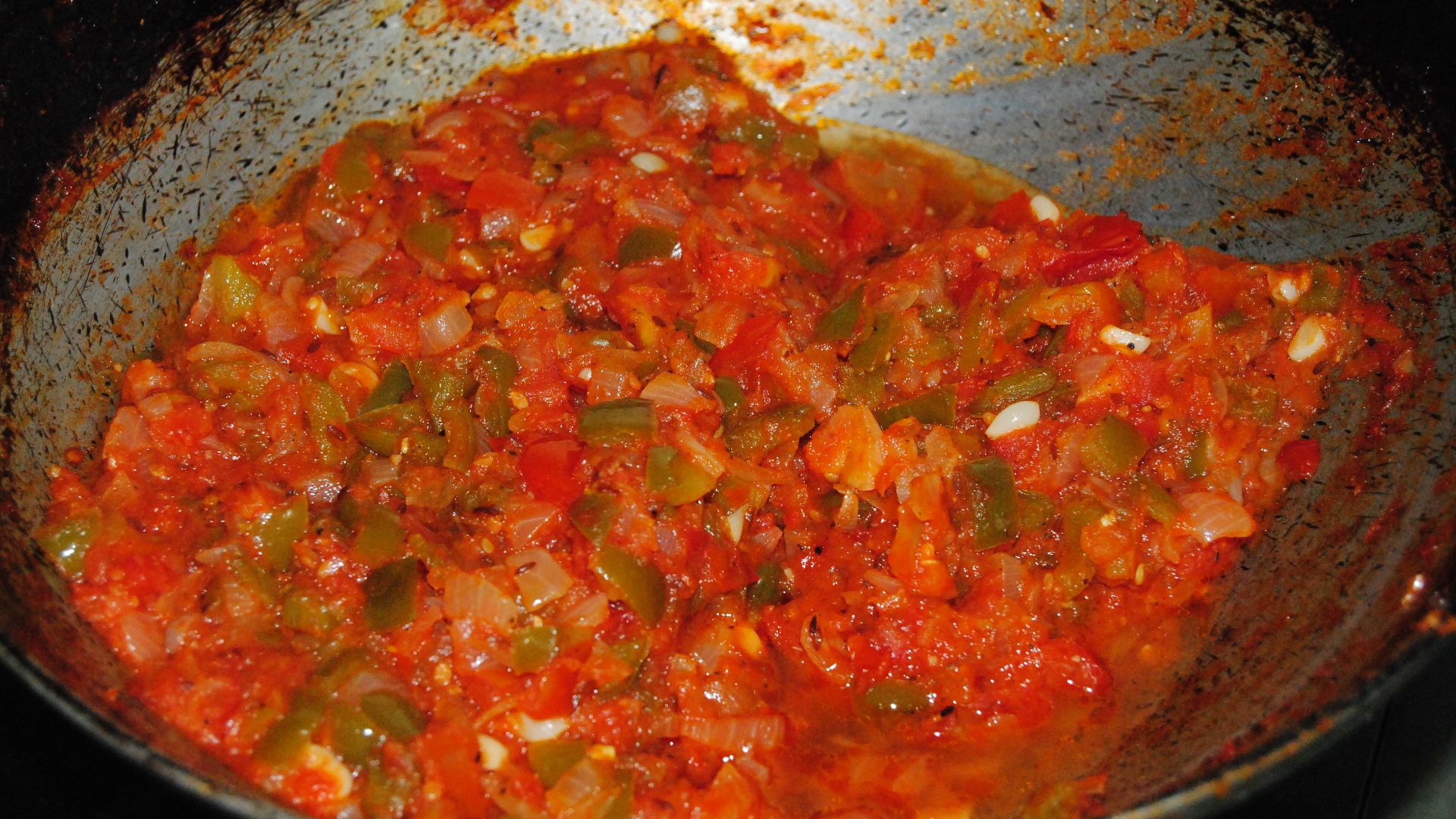 File:Tomato based Salsa.JPG