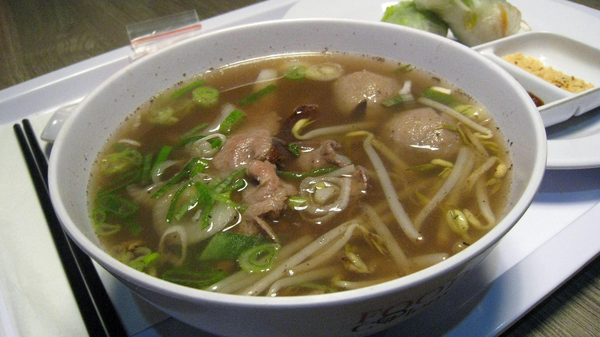 File:Beef Pho in Jakarta 2.jpg