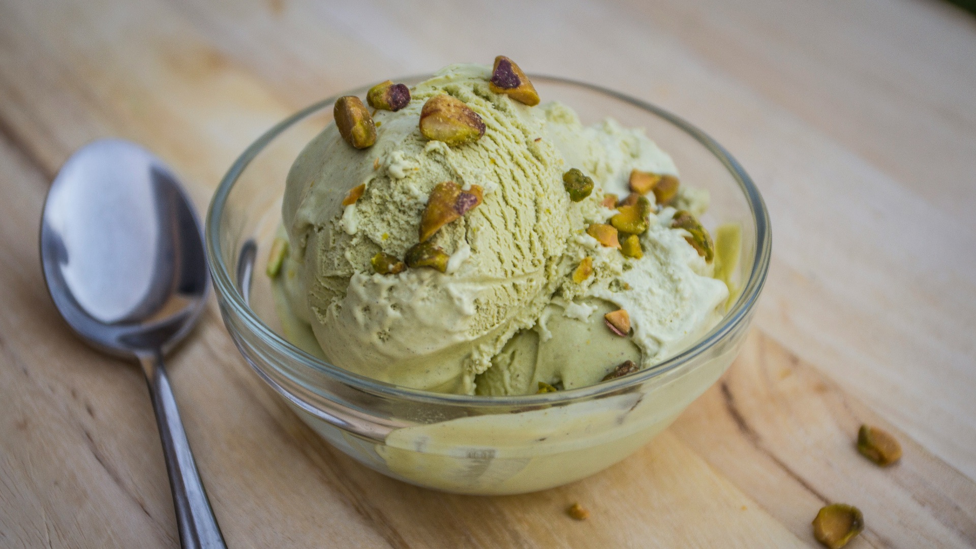 ice cream in clear glass bowl