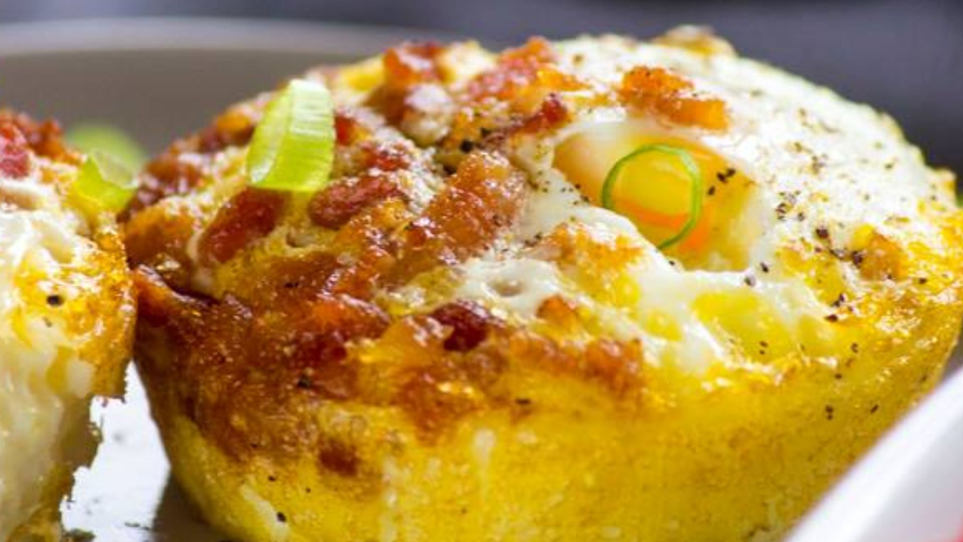 File:Egg-muffin (49218808517).jpg