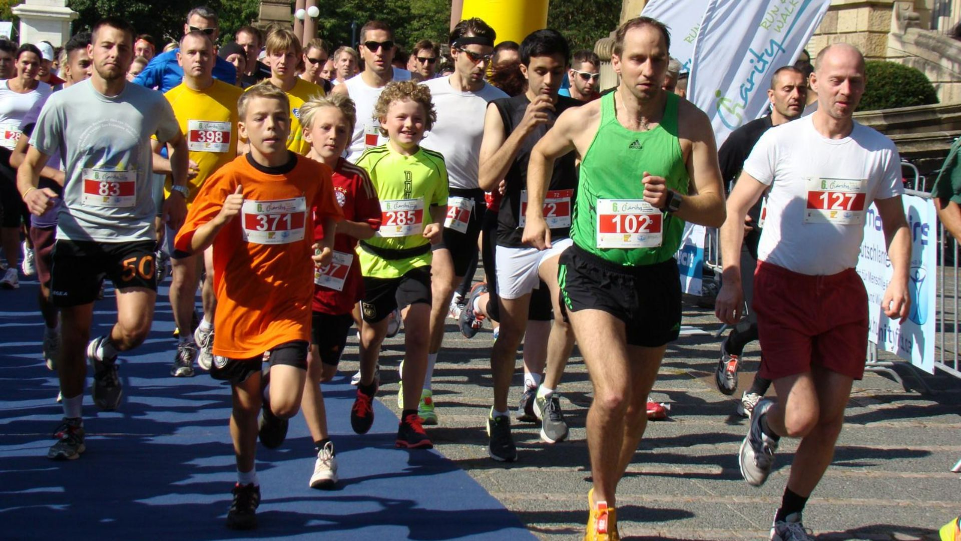 File:Charity Walk and Run Wiesbaden 2013.JPG