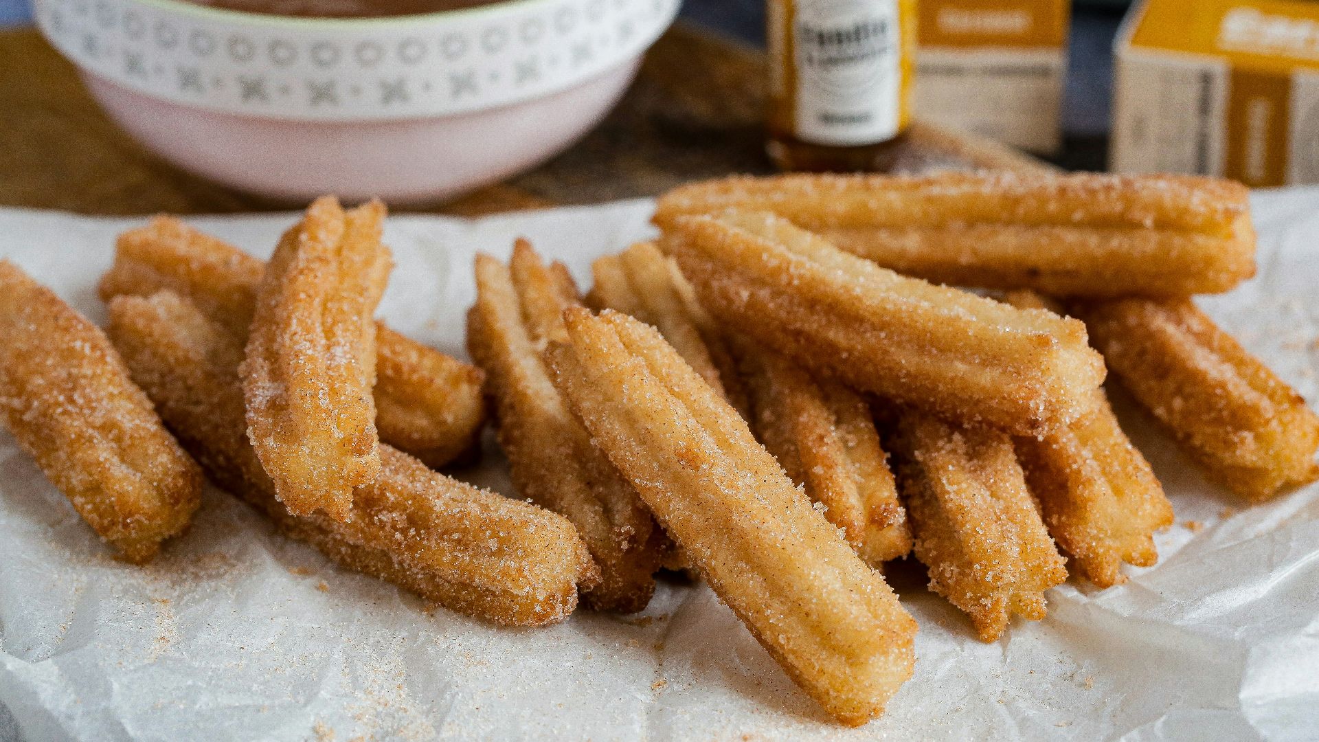 fried fries on white ceramic bowl