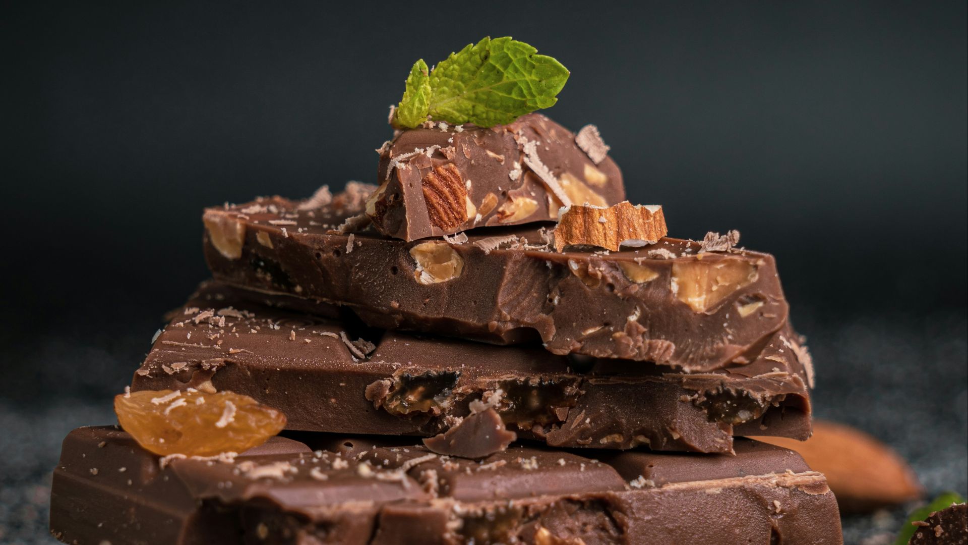 brown and white chocolate cake