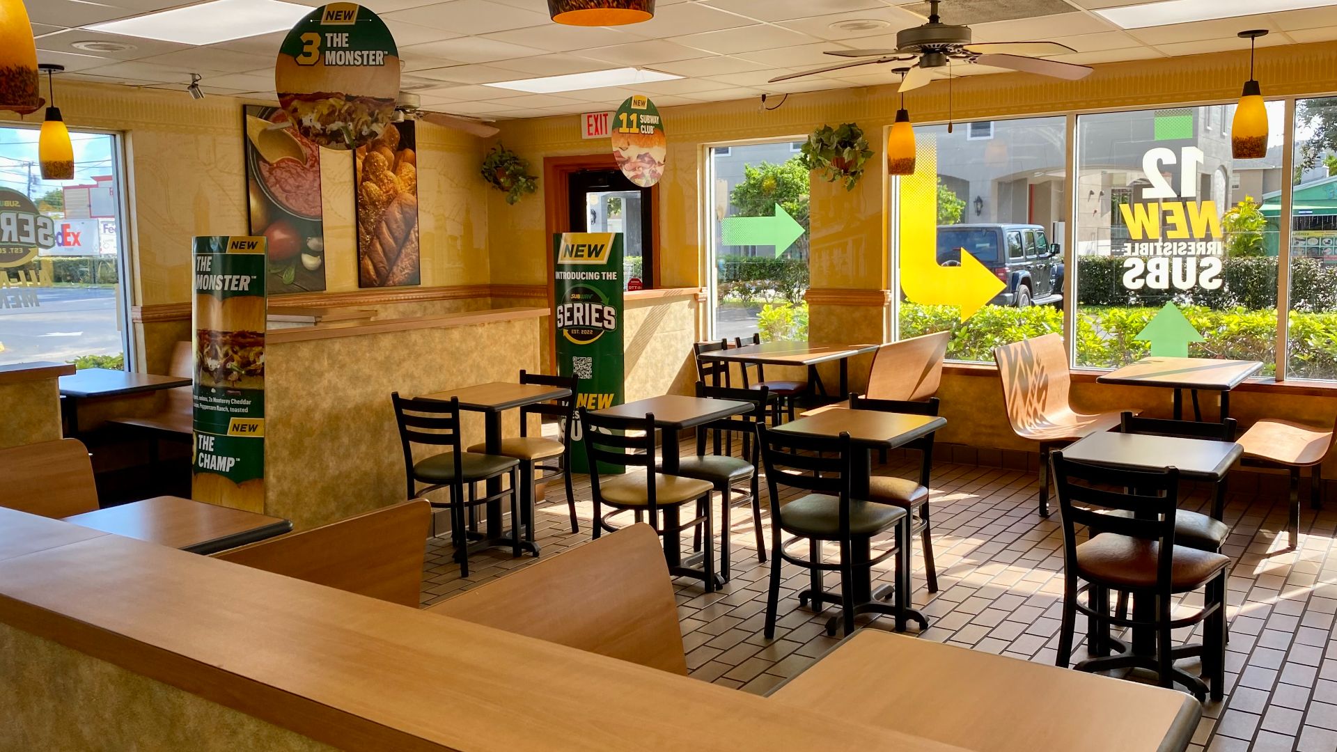 File:Subway restaurant interior, Miami FL Sept 2022.jpg