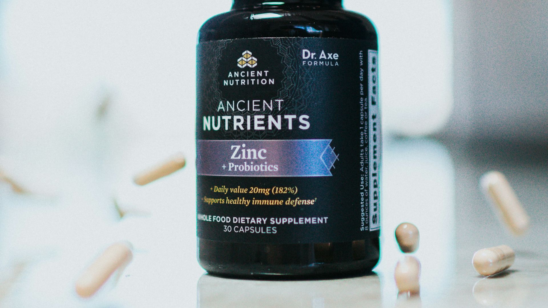 vitamin b 12 vitamin bottle