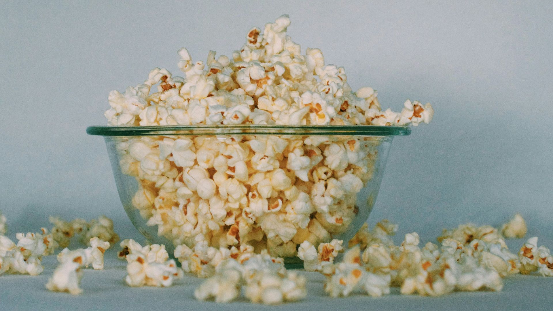 popcorns on clear glass bowl