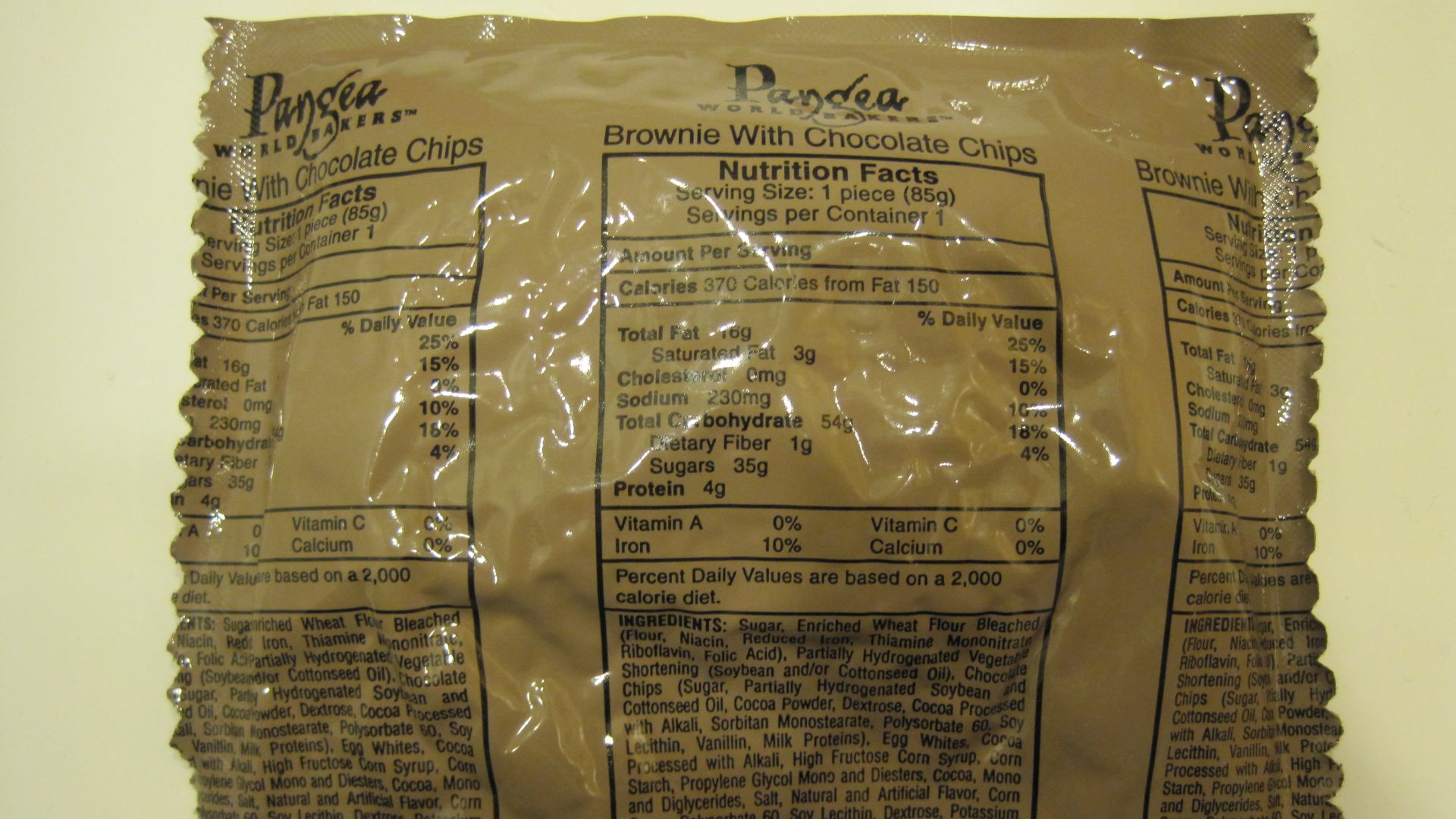 File:Pangea brownie with chocolate chips packet.JPG