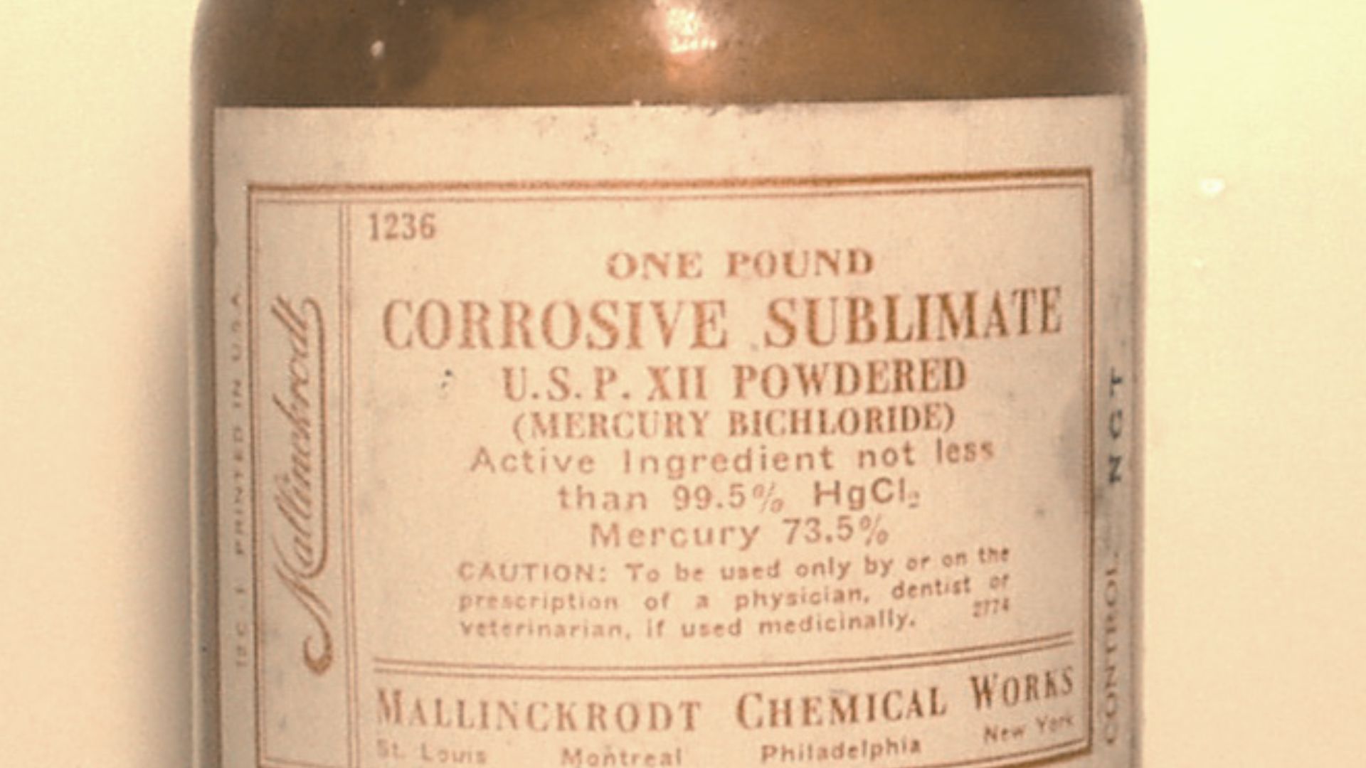 File:Mercury(II) chloride.jpg