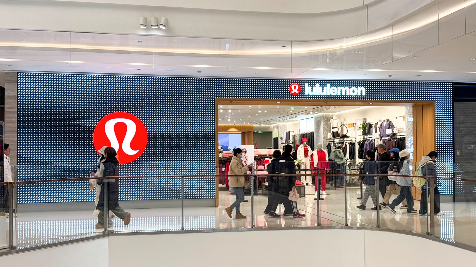 File:20241231 Lululemon store at Grand Emporium.jpg