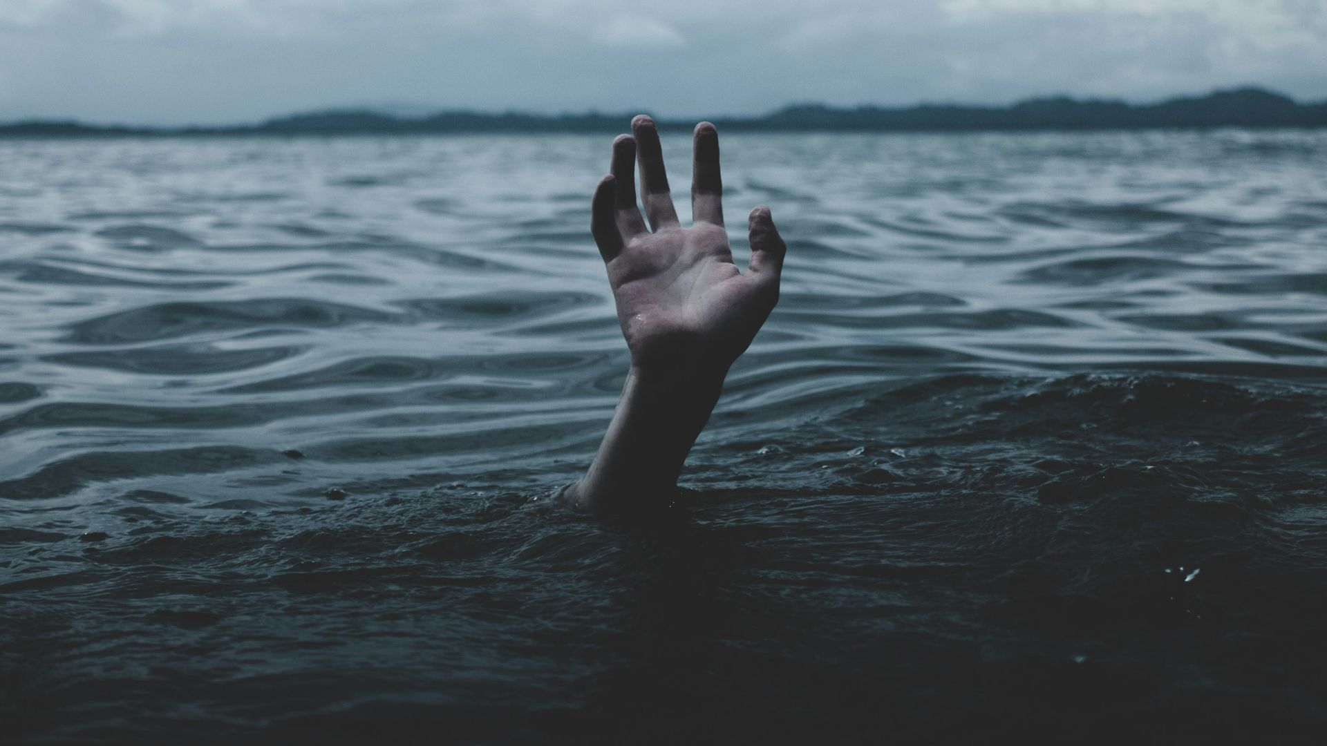a person drowns underwater