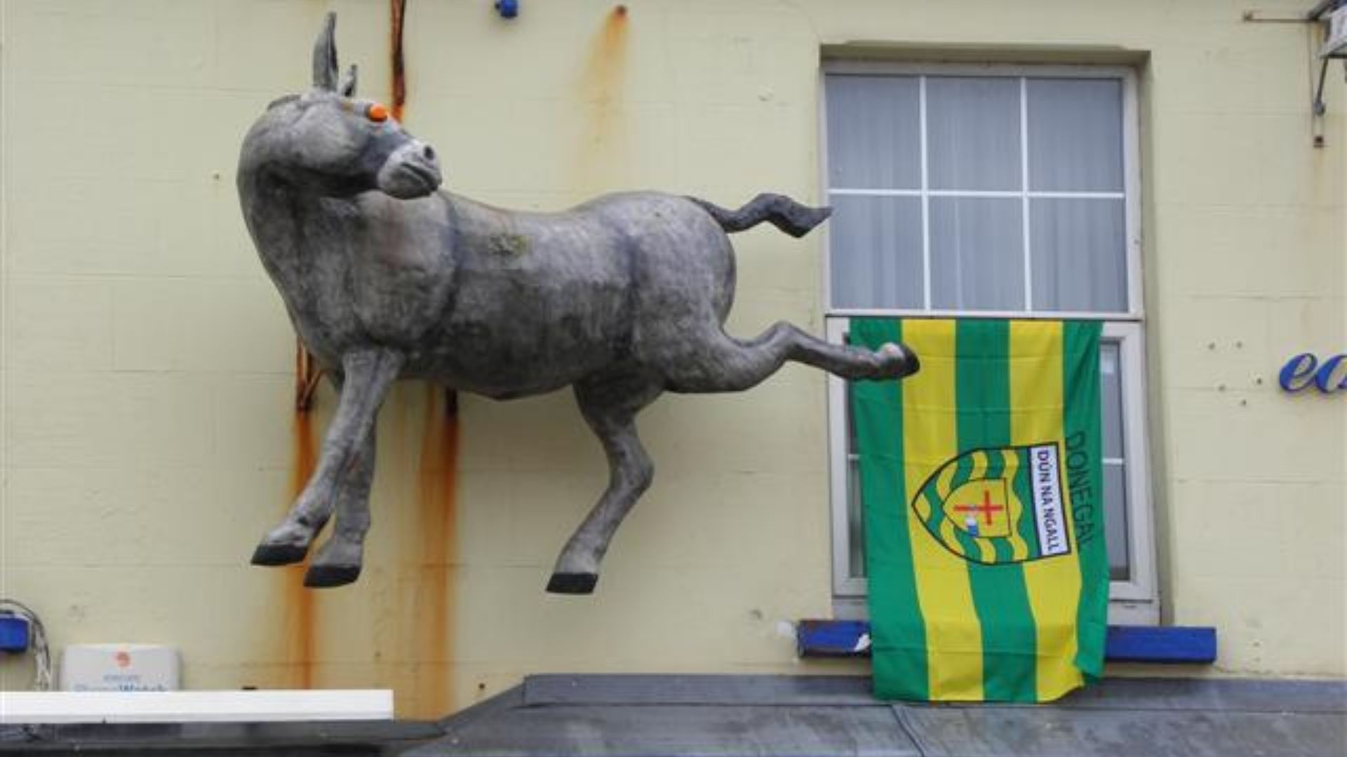 File:The Kicking Donkey - geograph.org.uk - 2546499.jpg
