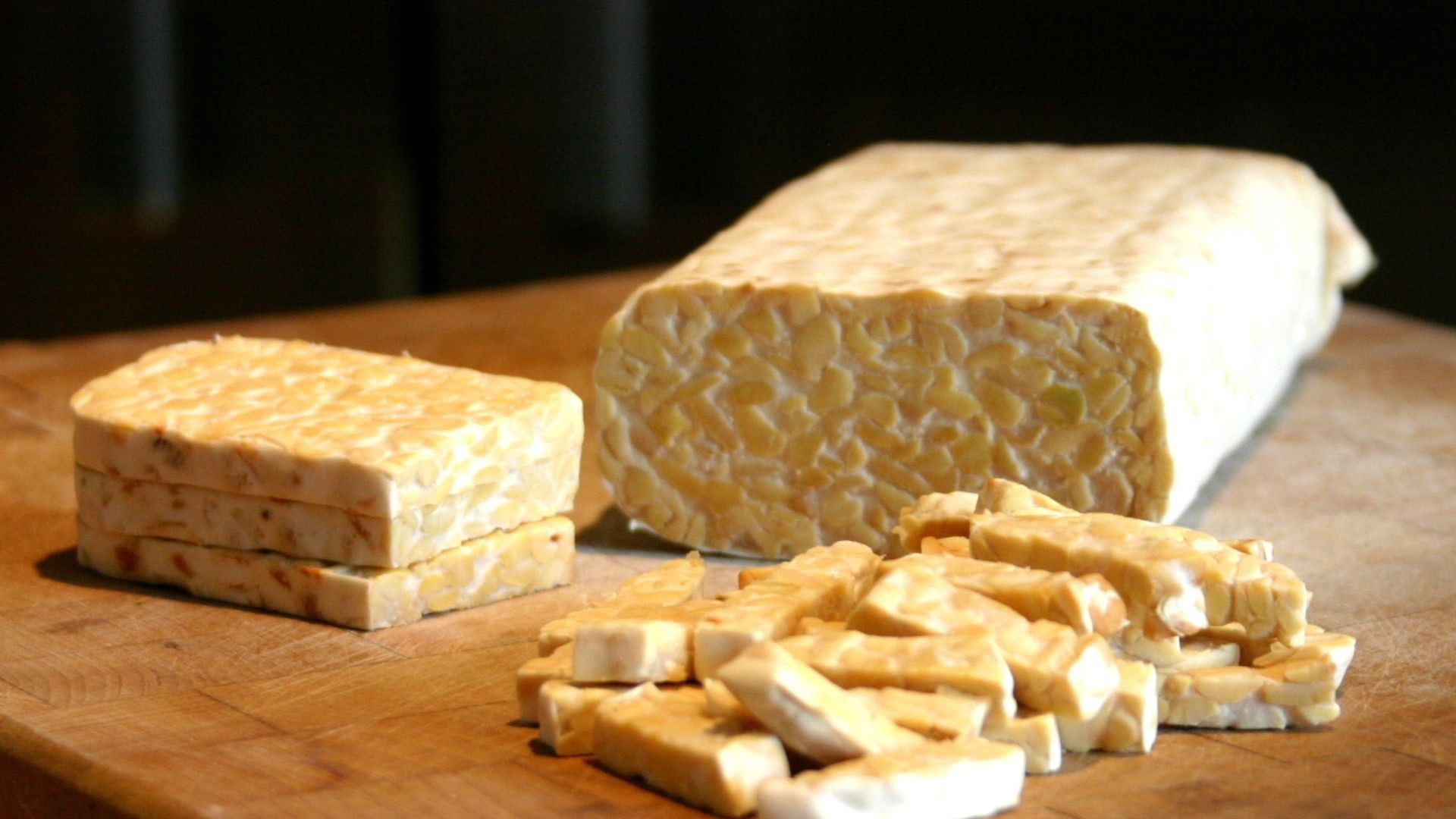 File:Sliced tempeh.jpg
