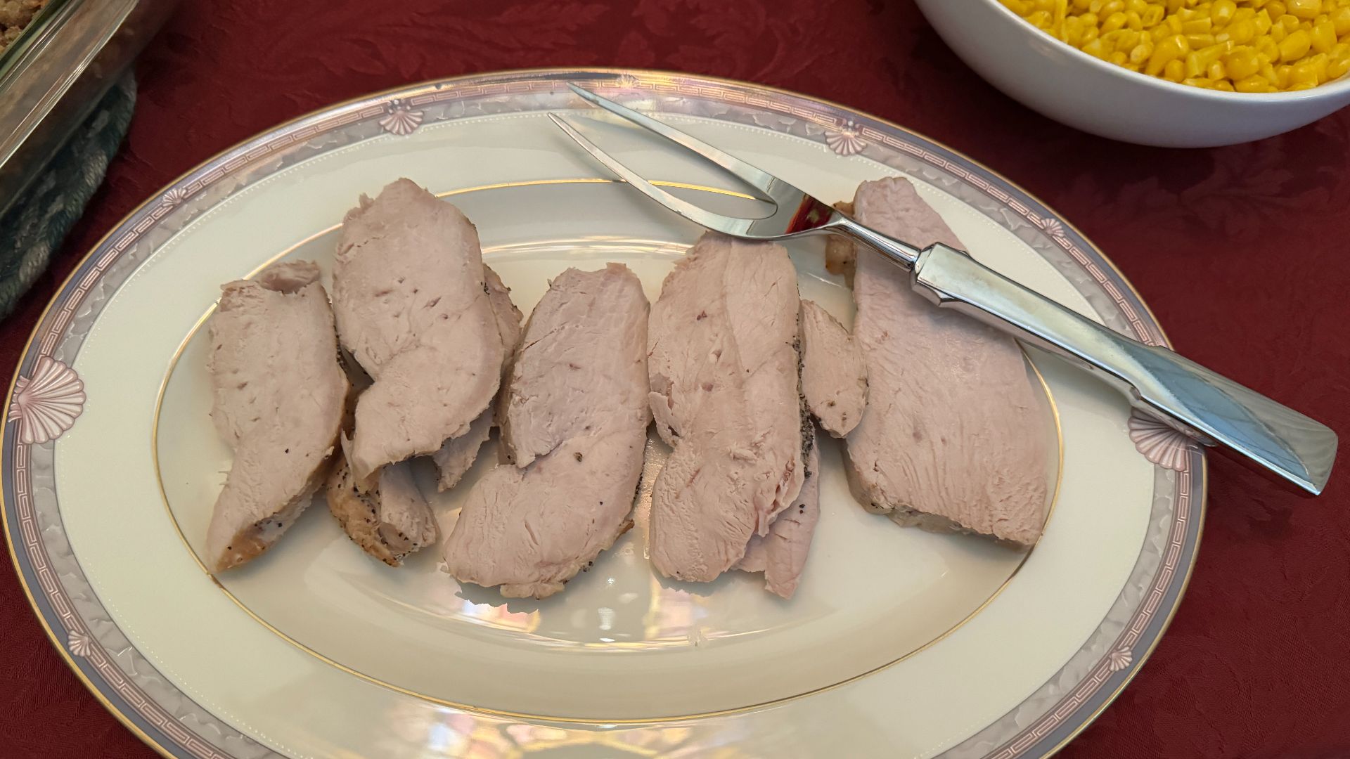 File:Cooked turkey breast - November 2023 - Sarah Stierch.jpg