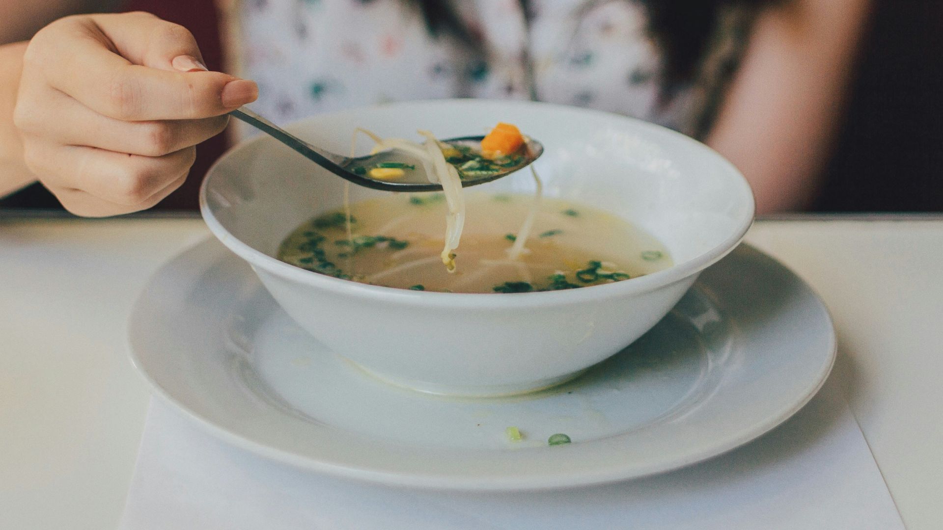 white ceramic bowl