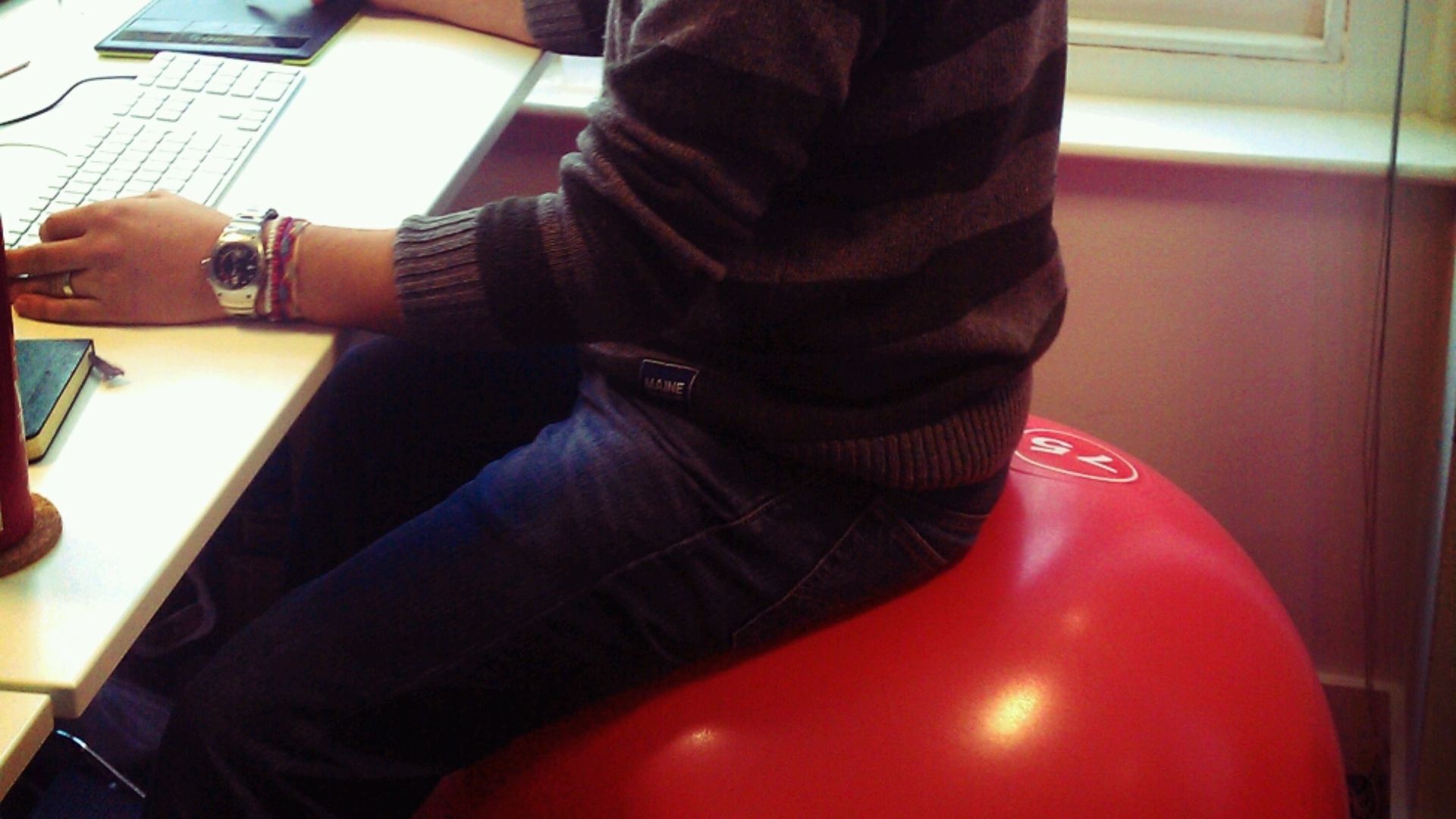 File:Red ball in the office (8360332987).jpg