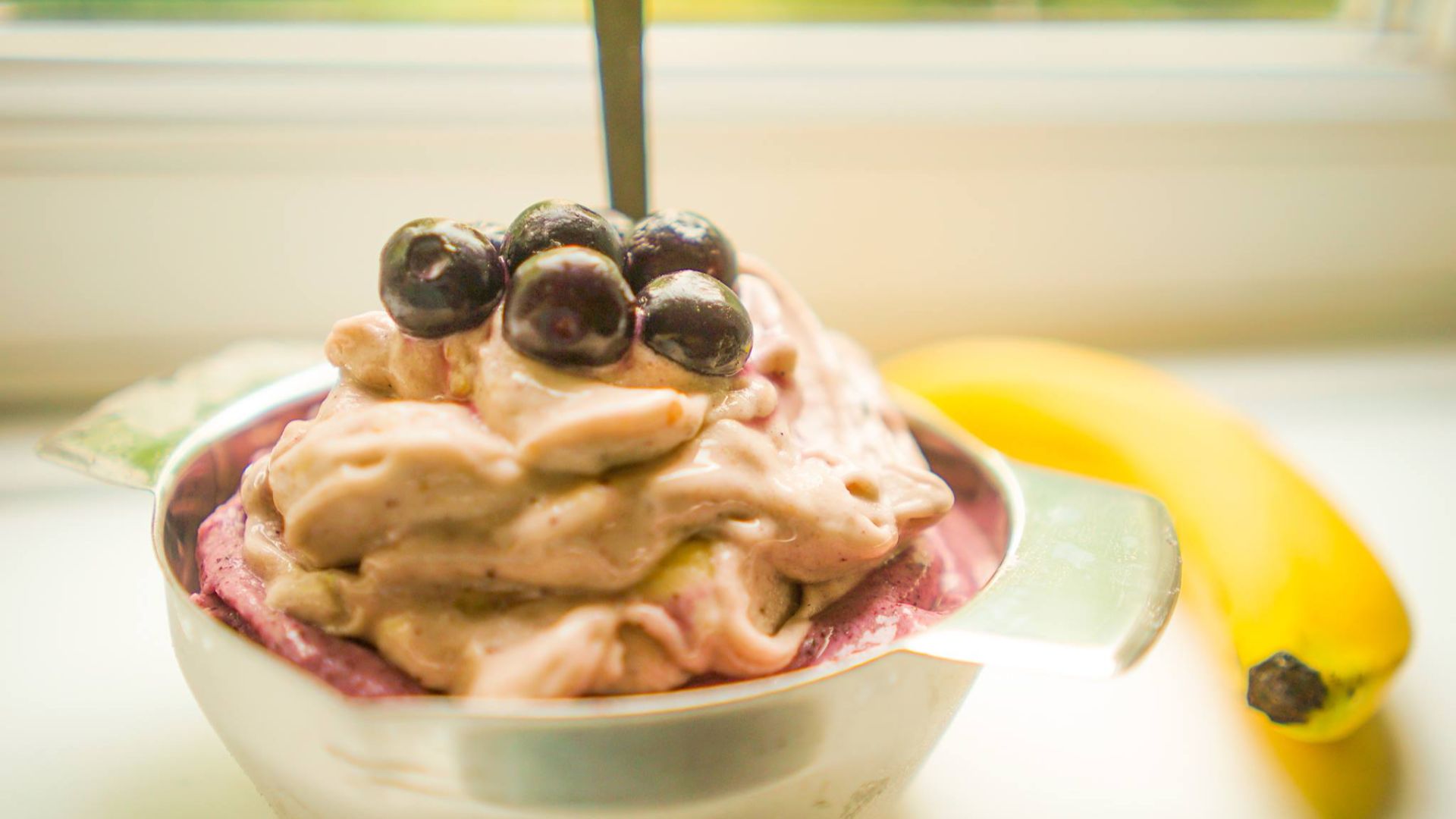 File:Vegan ice cream, banana nice cream.jpg