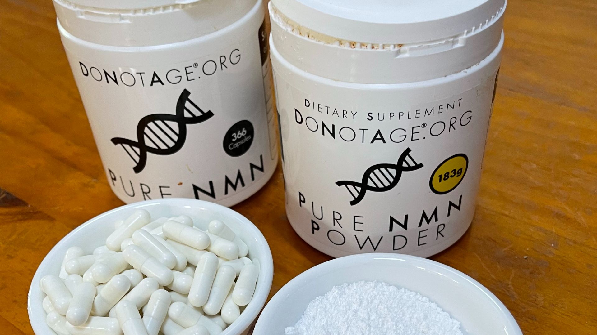 File:DoNotAge Pure NMN Powder and Capsules 1 - 53399198170.jpg