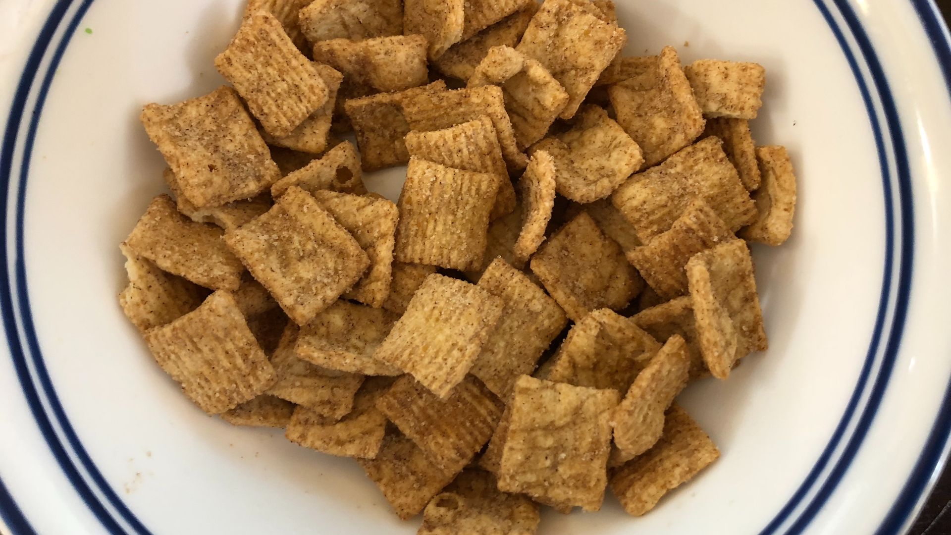 File:2019-02-15 03 17 13 A bowl of Cinnamon Toast Crunch in the Franklin Farm section of Oak Hill, Fairfax County, Virginia.jpg