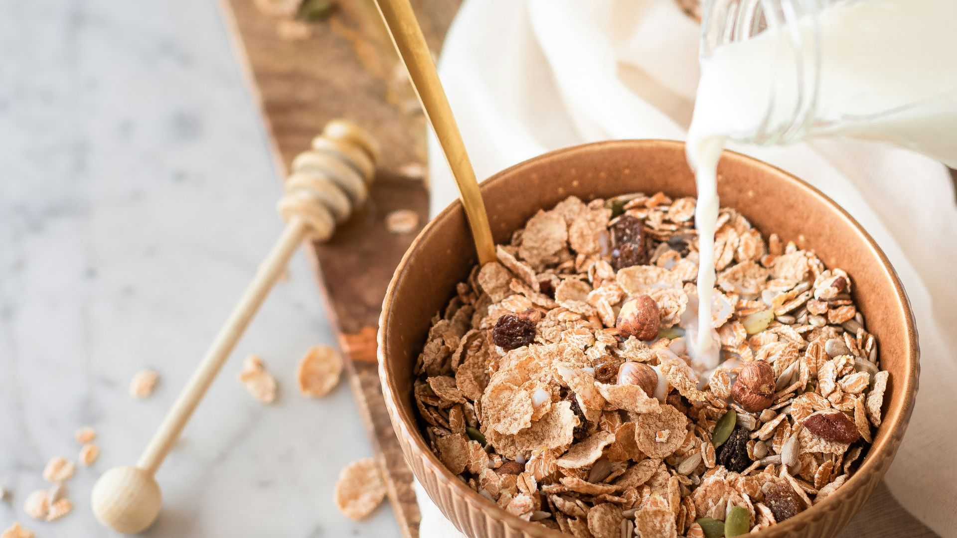 brown wooden bowl with brown powder